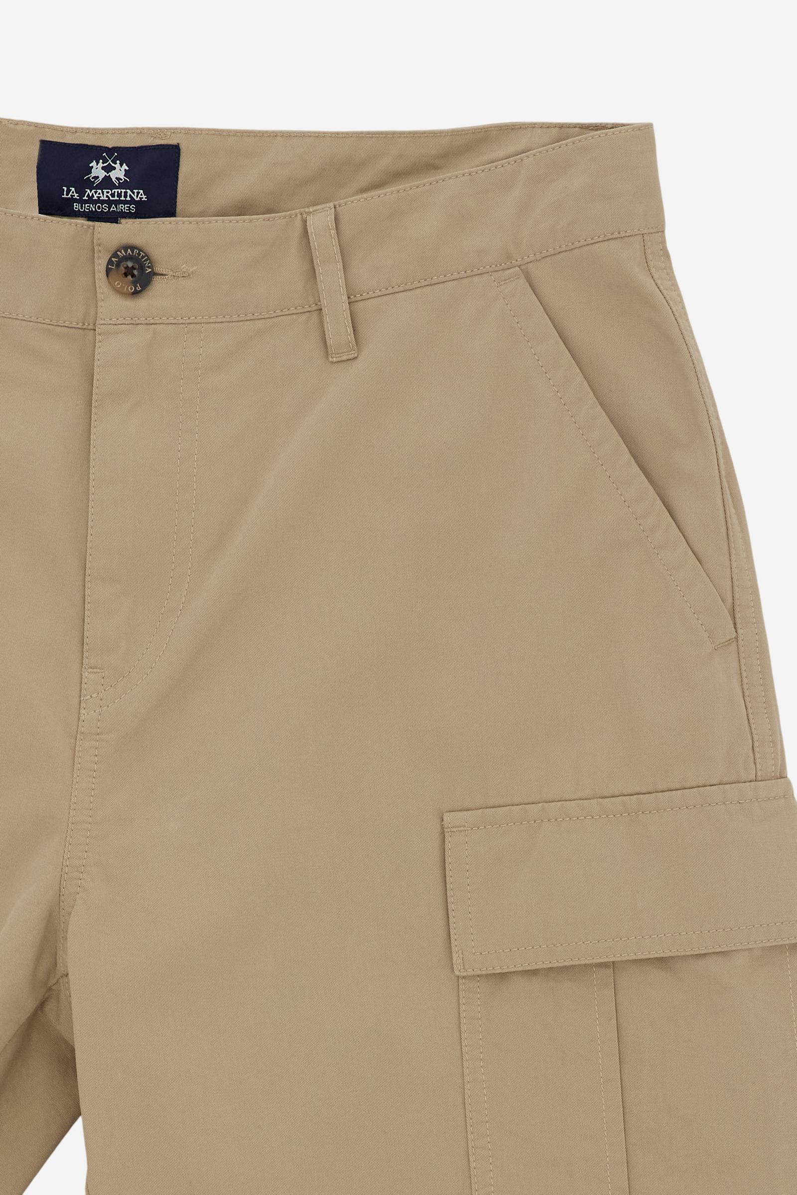 Men’s cargo Bermuda shorts in cotton twill with applied side pockets. Regular, comfortable fit finished with a distinctive “Black Label” tag. - Humus