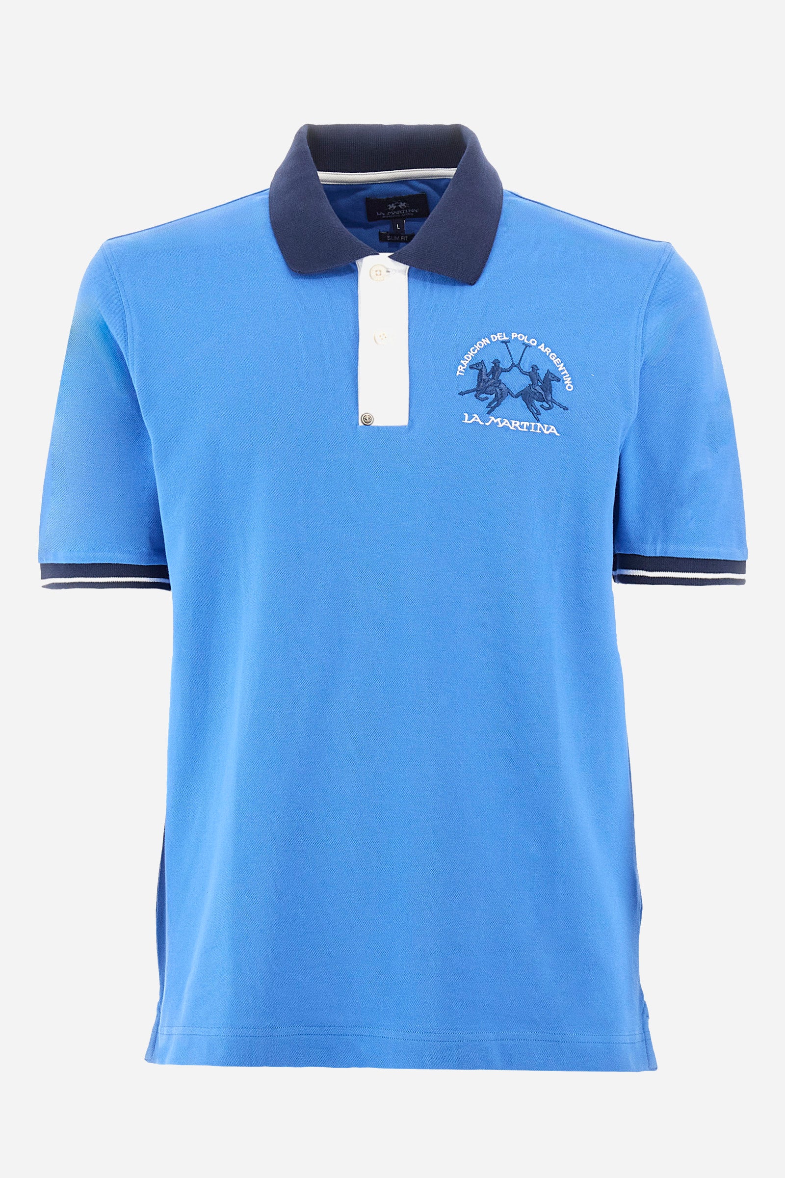 Men's single-colour short-sleeved polo in elasticated cotton. Fastens with two contrasting buttons. Ribbed collar and armholes in different shades. The "La Martina" lettering can be found under the collar. A large logo is embroidered on the chest. The fit is slim. The model wears a size L. - Campanula