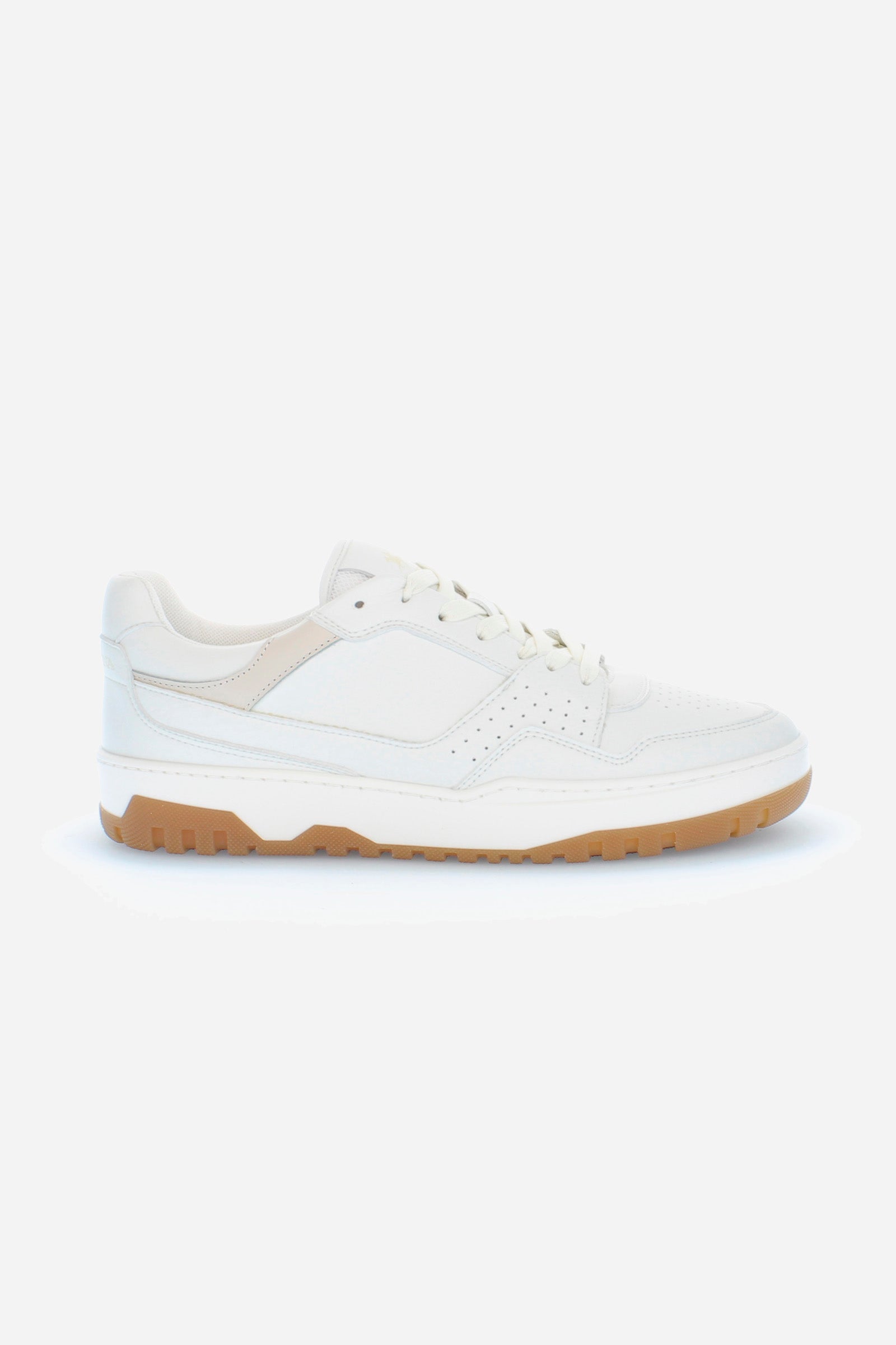 New vintage project trainer in soft, vegetable-tanned leather, with tone-on-tone and brightly coloured (suede) inserts to add a touch of visual interest. Iconic perforated motif and technical fabric inserted for greater lightness. Padded tongue covered in leather with fabric insert with La Martina branding. Logo print on the patch. Cushioned cupsole in two-tone rubber. - WHITE