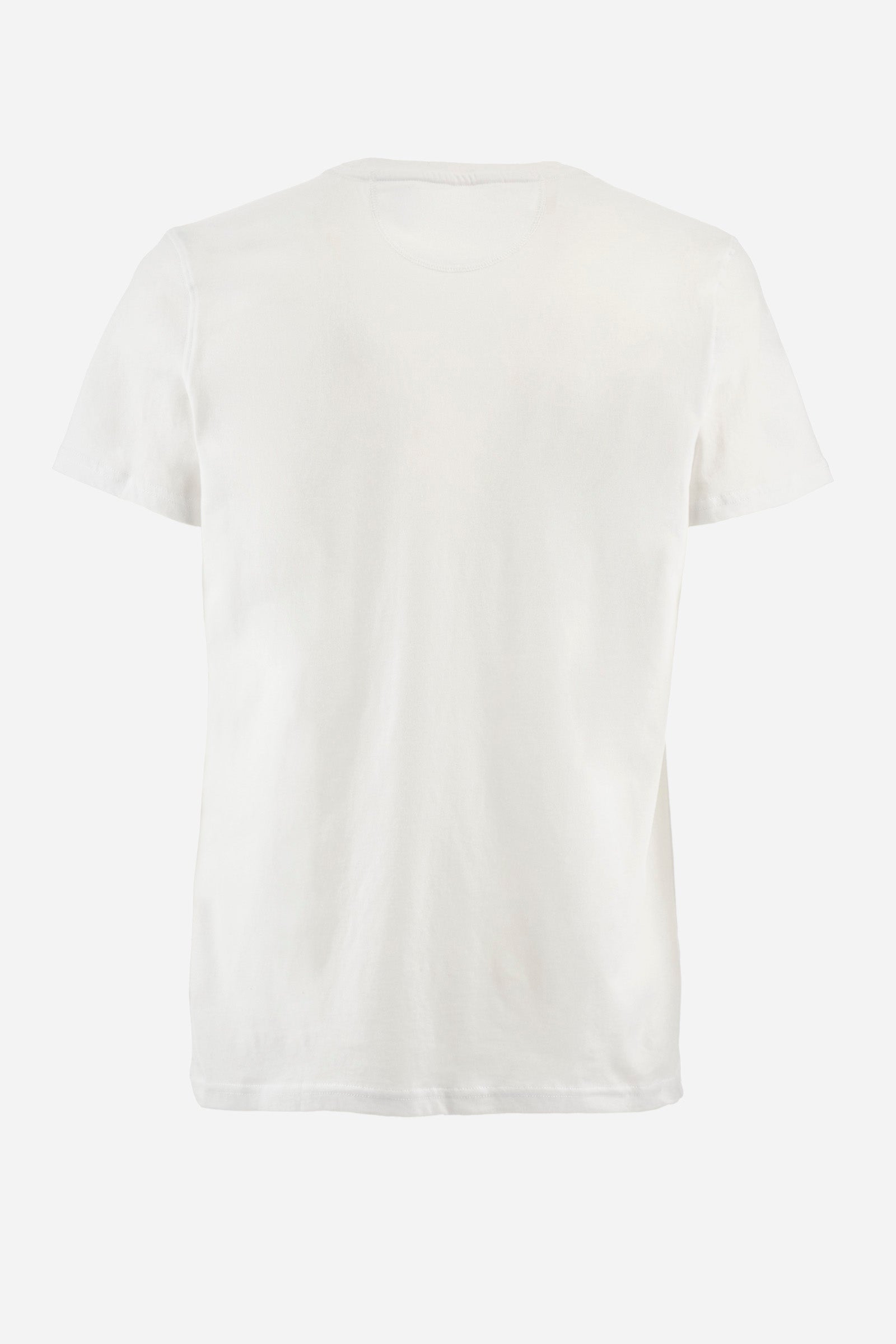 Men's short-sleeved crew-neck T-shirt in solid colour with embroidered logo in contrasting colour on the chest. Made of 100% cotton with a regular fit. It is perfect paired with Bermuda shorts or trousers for a casual and trendy look. Suitable for leisure time. The model is 187 cm tall and wears a size L. - Optic White