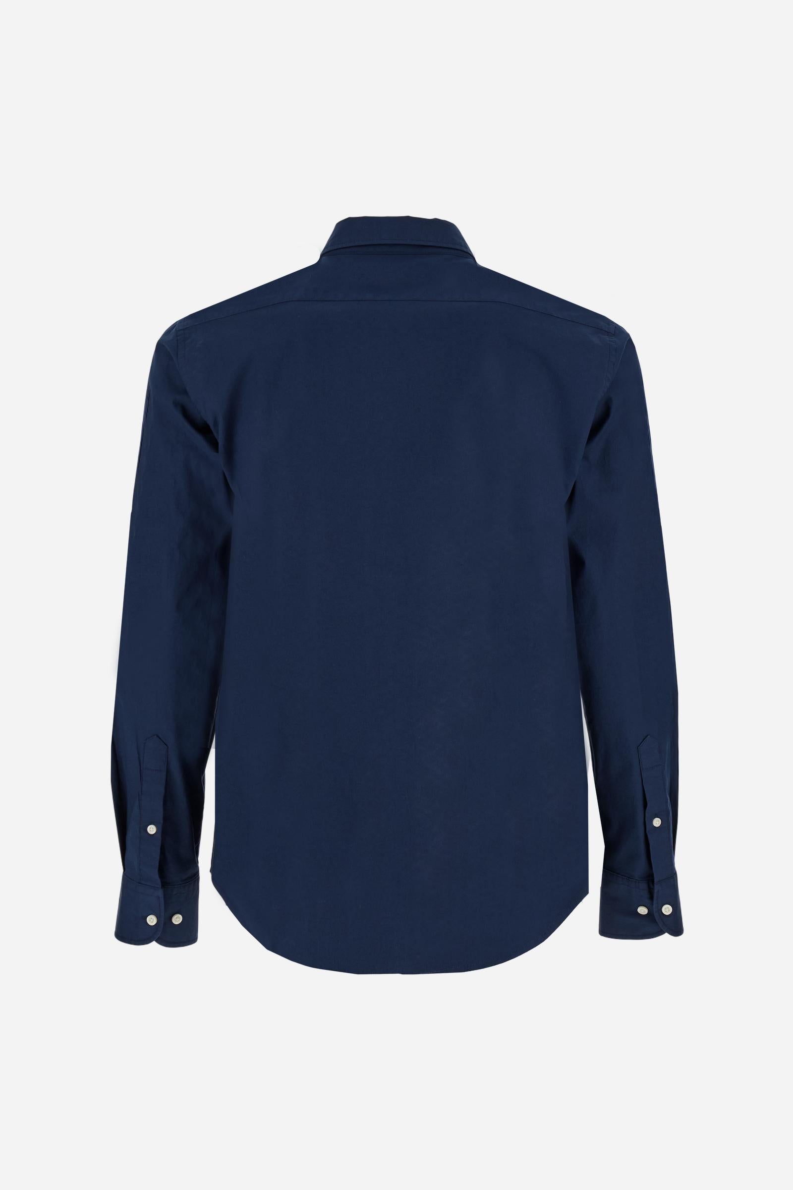 Men's long-sleeved shirt in cotton poplin. Slim fit with semi-cutaway collar. - Navy