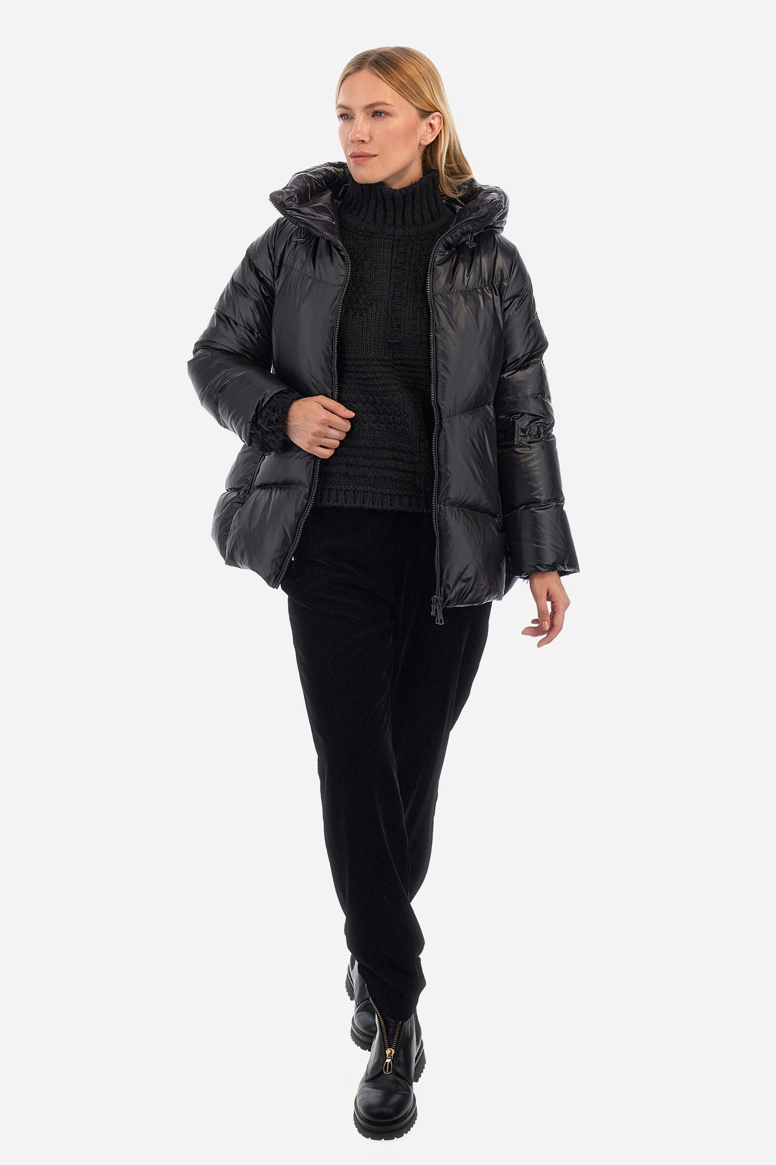 Woman down jacket in regular fit - Winola