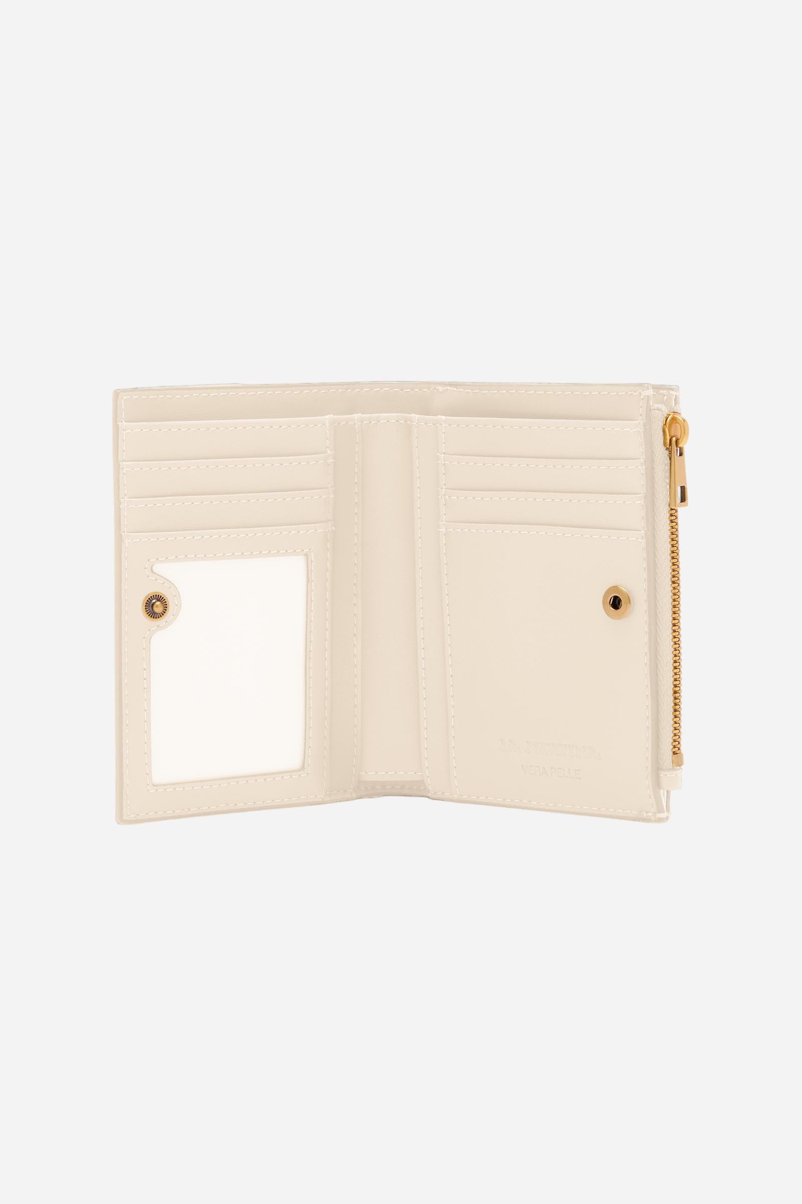 Folding wallet with zip in calfskin leather. Essential and elegant, with front flap and coin pocket. - SILK