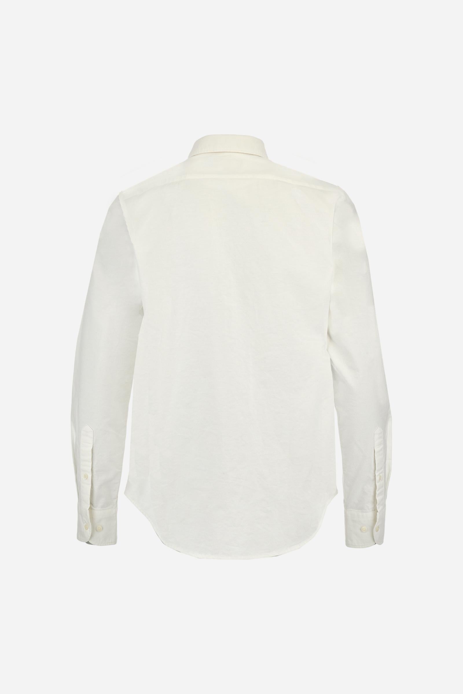 Classic men's long-sleeved shirt in stretch cotton Oxford, solid colour. Finished with a French collar and interior regimental-pattern fabric details. Chest features multicolour prints and embroideries inspired by British Polo, including the large team logo embroidered in contrast. Regular fit ensuring comfort and enhancing any physique. Model wears size L. - Optic White