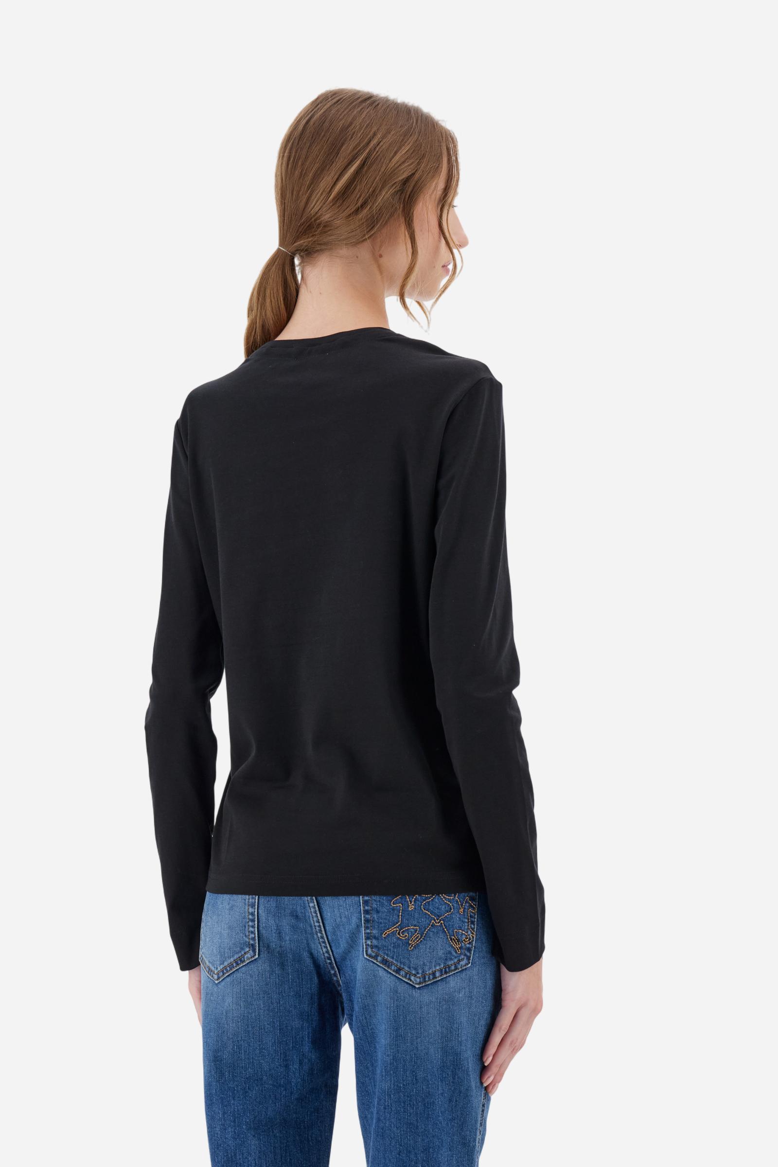 Women’s long-sleeve crew-neck T-shirt in 100% cotton jersey. The smooth, fluid fabric feels silky on the skin. On the chest, a large sequin patch number is paired with brand-identifying embroidered lettering, while a small logo is embroidered underneath. Regular fit for a versatile piece that combines simplicity with subtle glamour. Model wears size 2. - Black