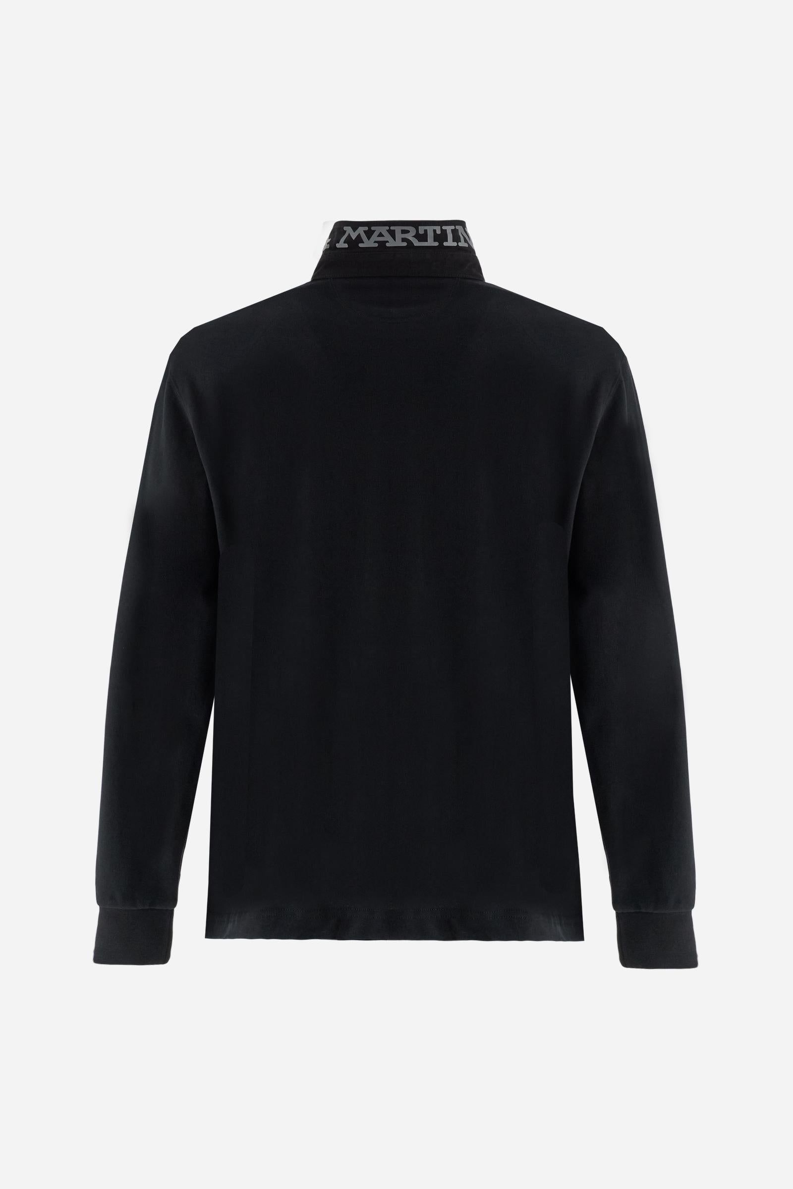 Classic men’s long-sleeve polo in soft-touch 100% cotton jersey. Contrast gabardine collar, three-button placket with multicolor striped tape. Iconic La Martina lettering printed in contrast under the collar. Small contrast logo embroidered on the chest. Regular fit for a balanced silhouette. Model wears size L. - Black