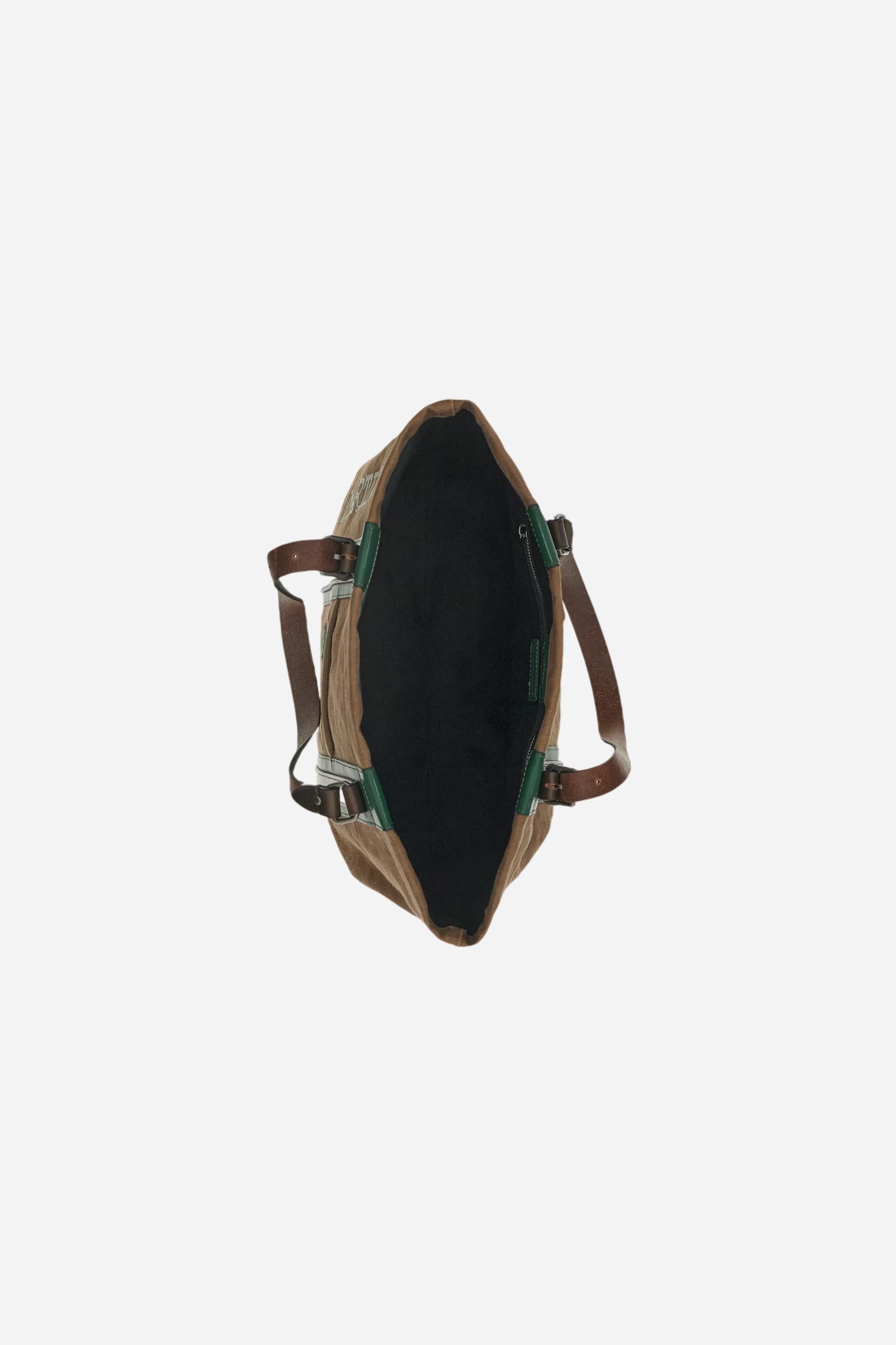 Tote bag in washed cotton and smooth leather. Versatile and roomy, with leather handles and front pocket with patch. - COCOA/PINE NEEDLE