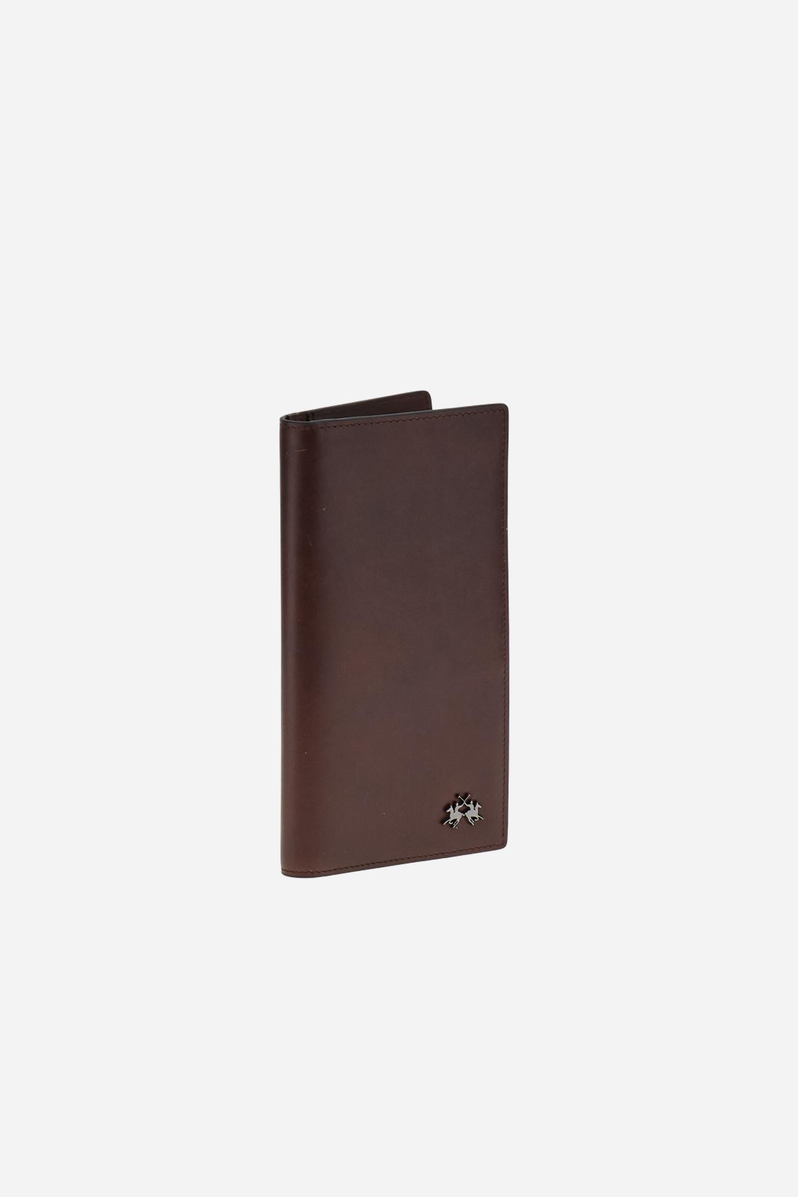 Vertical men’s wallet in calfskin leather. Slim and refined design with small metal logo on the front. - BROWN