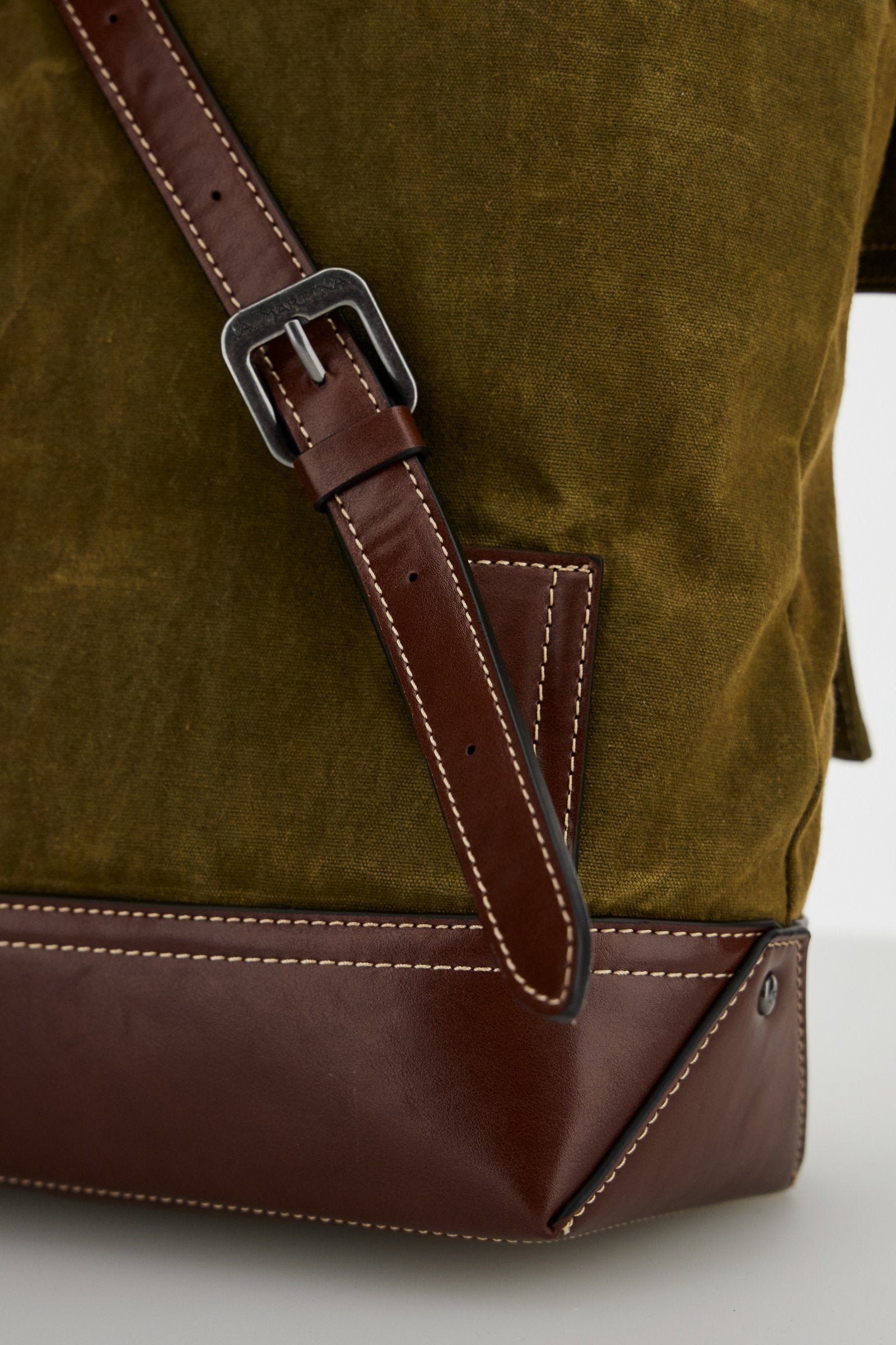 Zaino con tasconi in canvas cerato - Buenos Aires