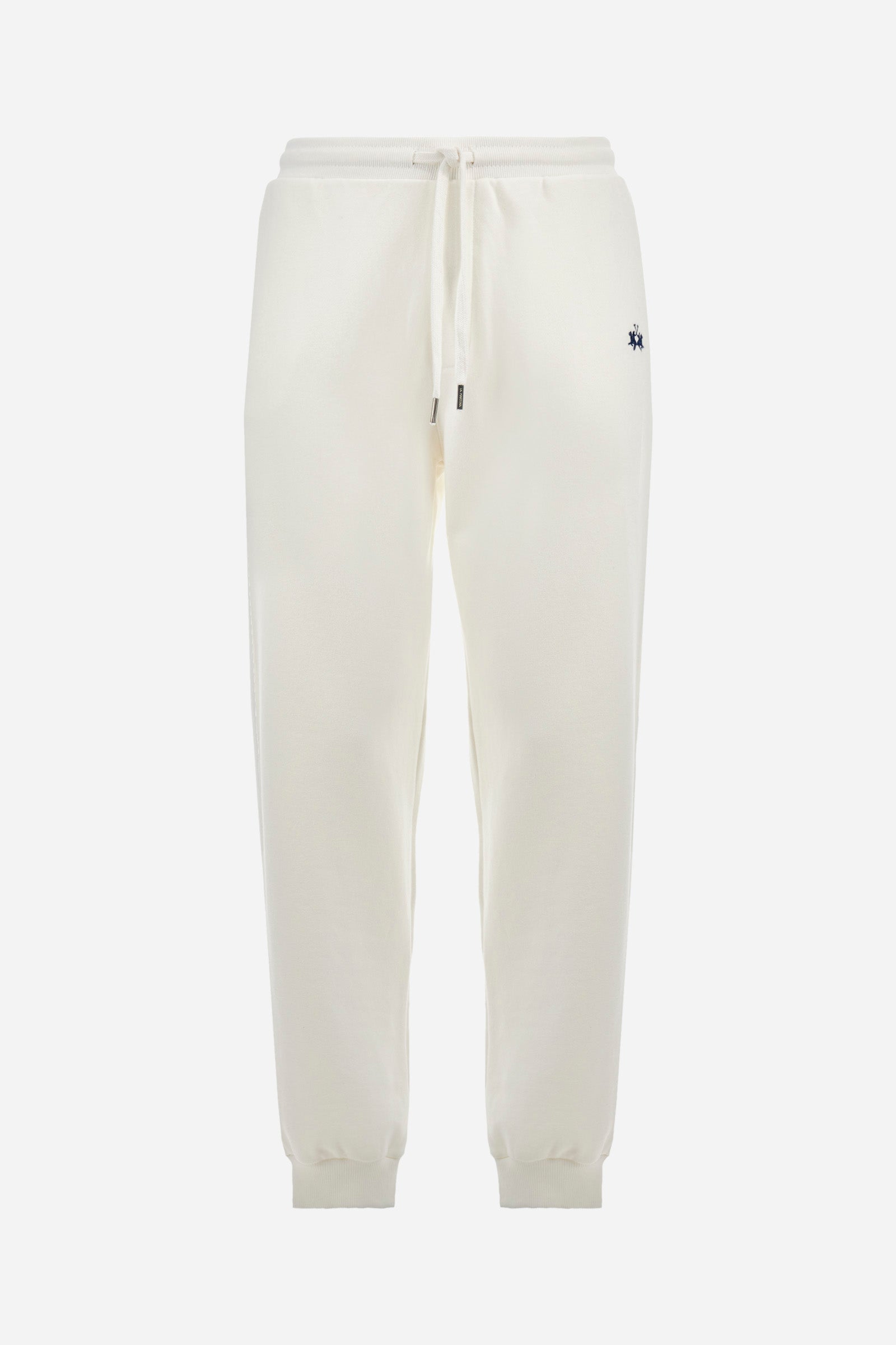 Men's plain jogging bottoms, made from 100% cotton. Drawstring waist and double front pocket. There is an additional pocket on the back. The logo is embroidered on the front. Regular fit. The model is wearing a size L. - Off White