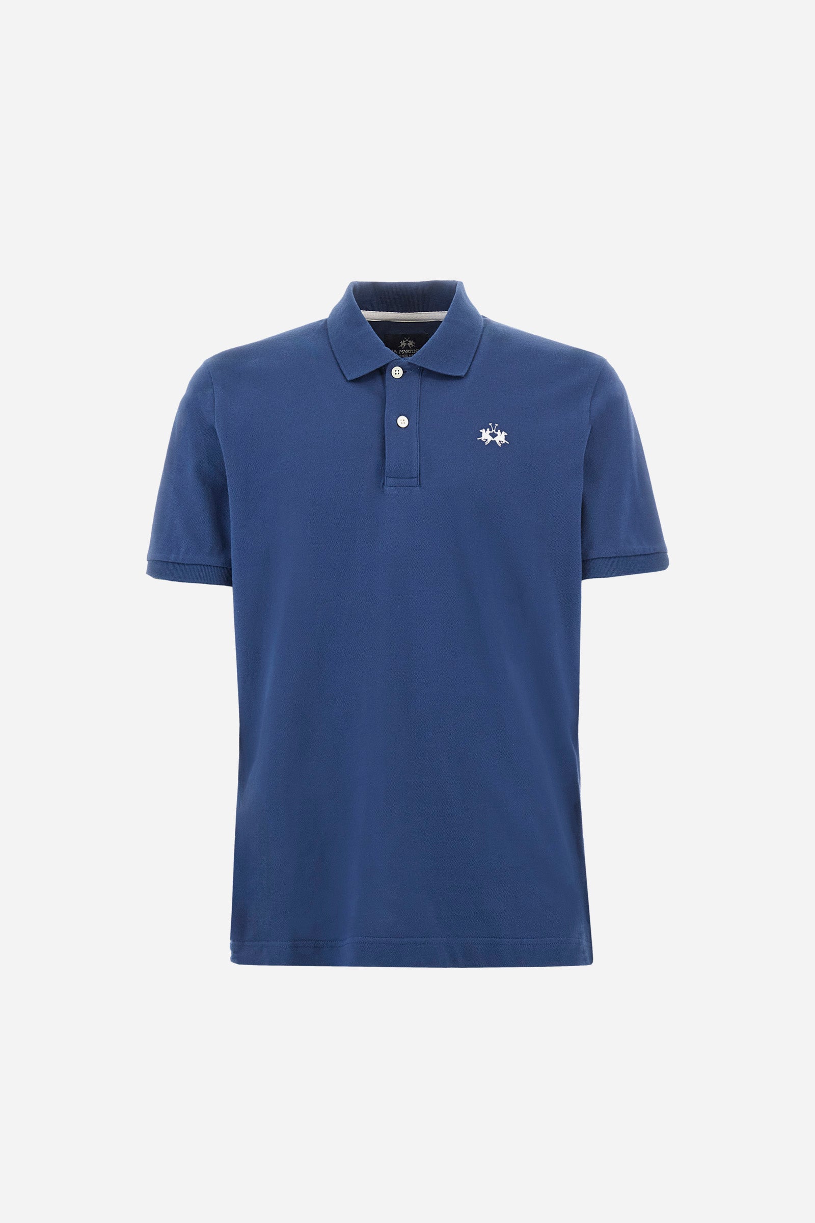 Men's plain-coloured, short-sleeved, regular-fit cotton polo shirt. Contrasting La Martina logo sewn onto the chest. This versatile garment goes perfectly with a pair of jeans from the collection. - Ensign Blue