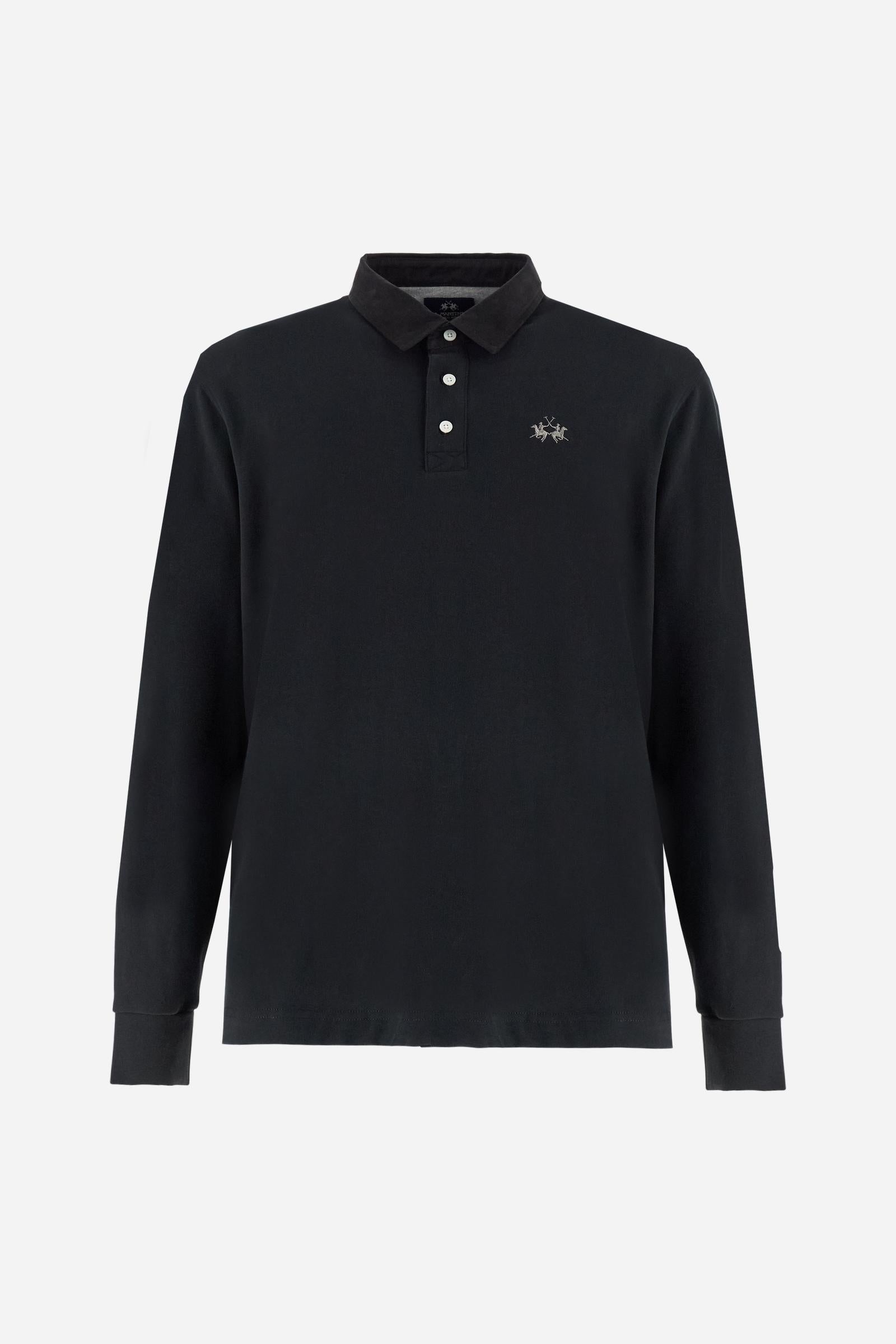 Classic men’s long-sleeve polo in soft-touch 100% cotton jersey. Contrast gabardine collar, three-button placket with multicolor striped tape. Iconic La Martina lettering printed in contrast under the collar. Small contrast logo embroidered on the chest. Regular fit for a balanced silhouette. Model wears size L. - Black