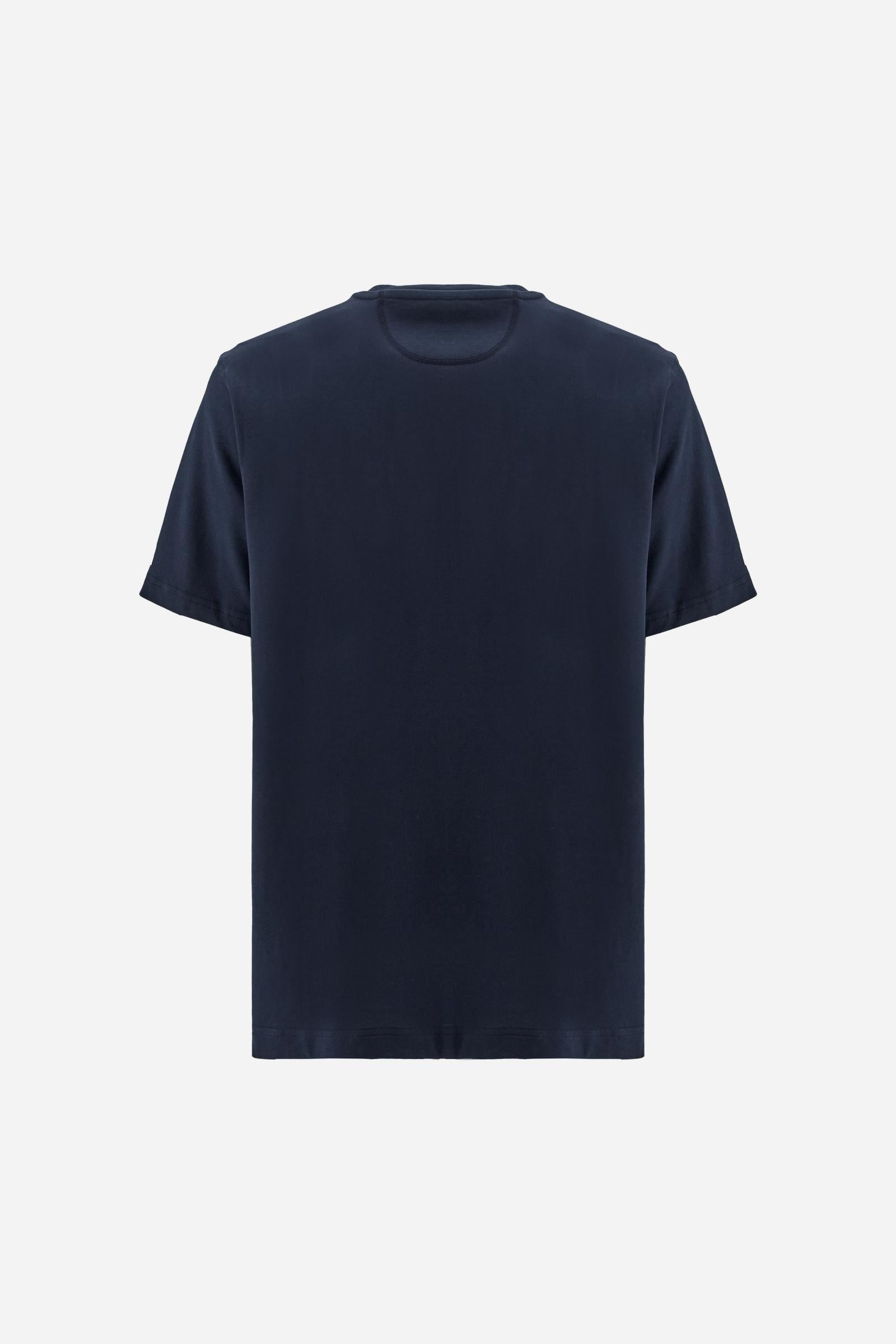 Men’s short-sleeve cotton jersey T-shirt with a contemporary, clean design. Contemporary fit and bold blue graphics inspired by the “Player” theme. - Navy