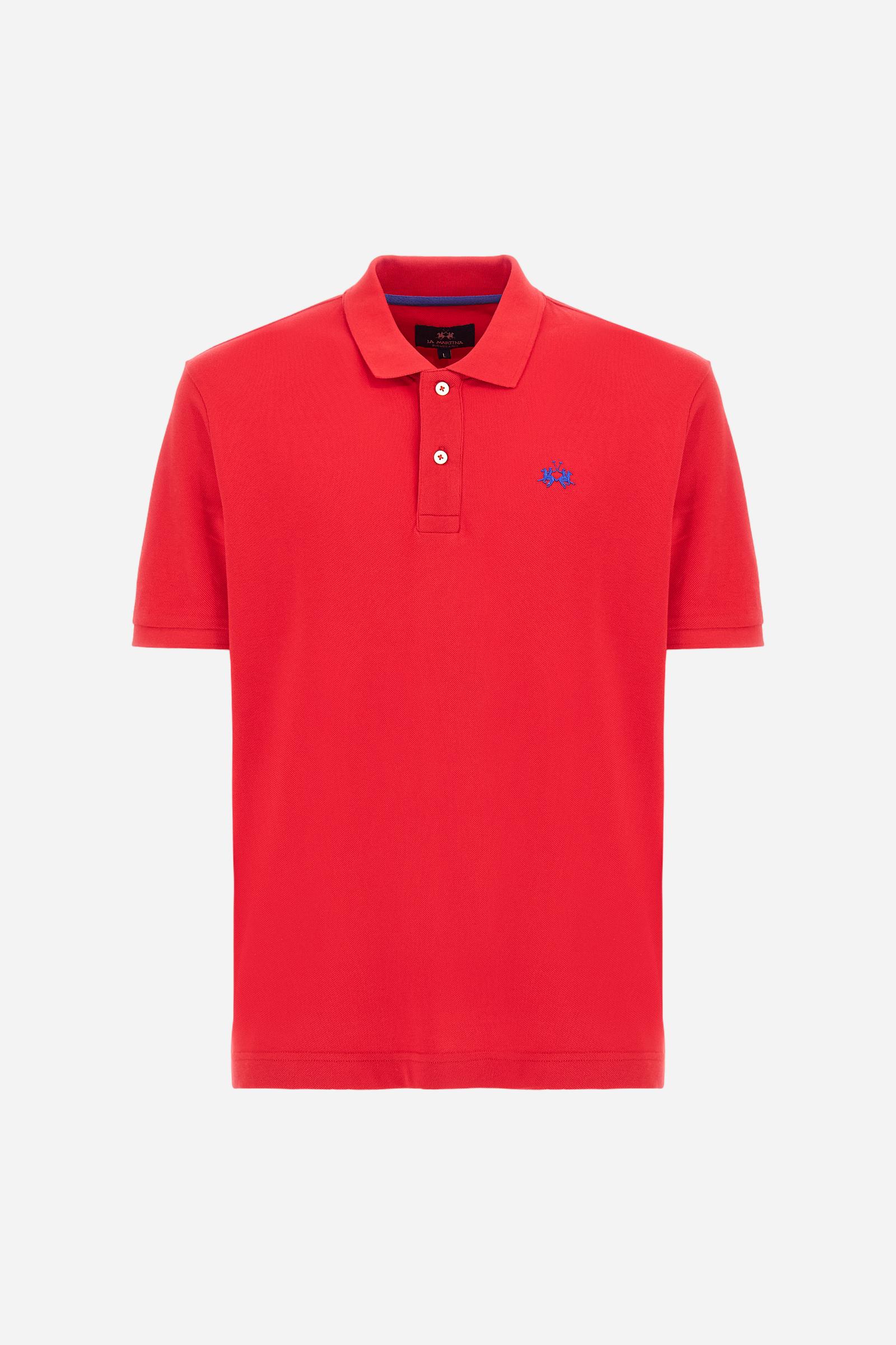 Men's plain-coloured, short-sleeved, regular-fit cotton polo shirt. Contrasting La Martina logo sewn onto the chest. This versatile garment goes perfectly with a pair of jeans from the collection. - Formula One