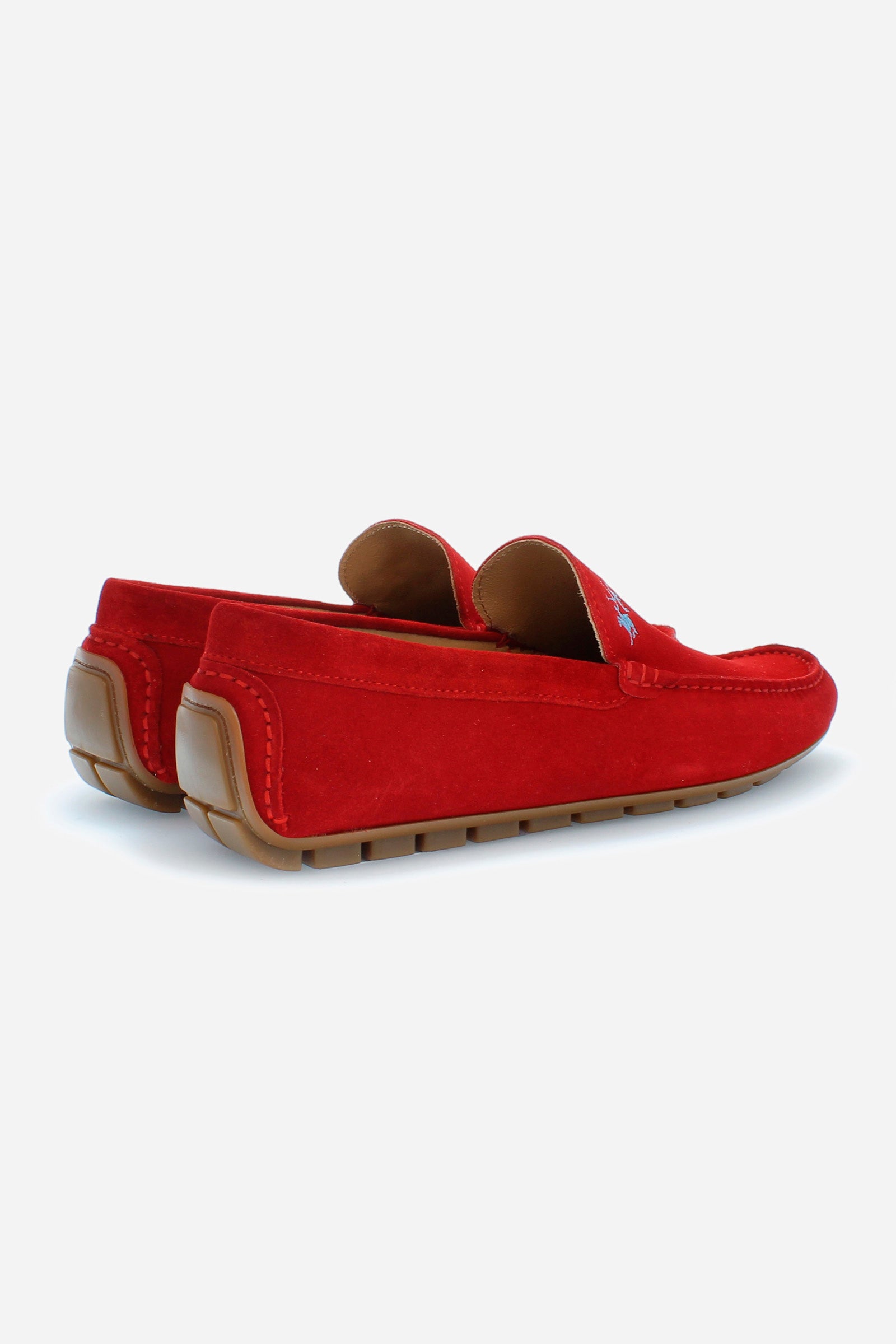 Men's loafers in soft suede for the summer season. Made using the tubular technique to give the model softness and flexibility. The full-colour suede is delicately punctuated by the embroidery of the logo in a contrasting colour on the faceplate and the hand-stitched ends of the faceplate. For both leisure and informal occasions, helping to create a sporty yet refined look. - RED