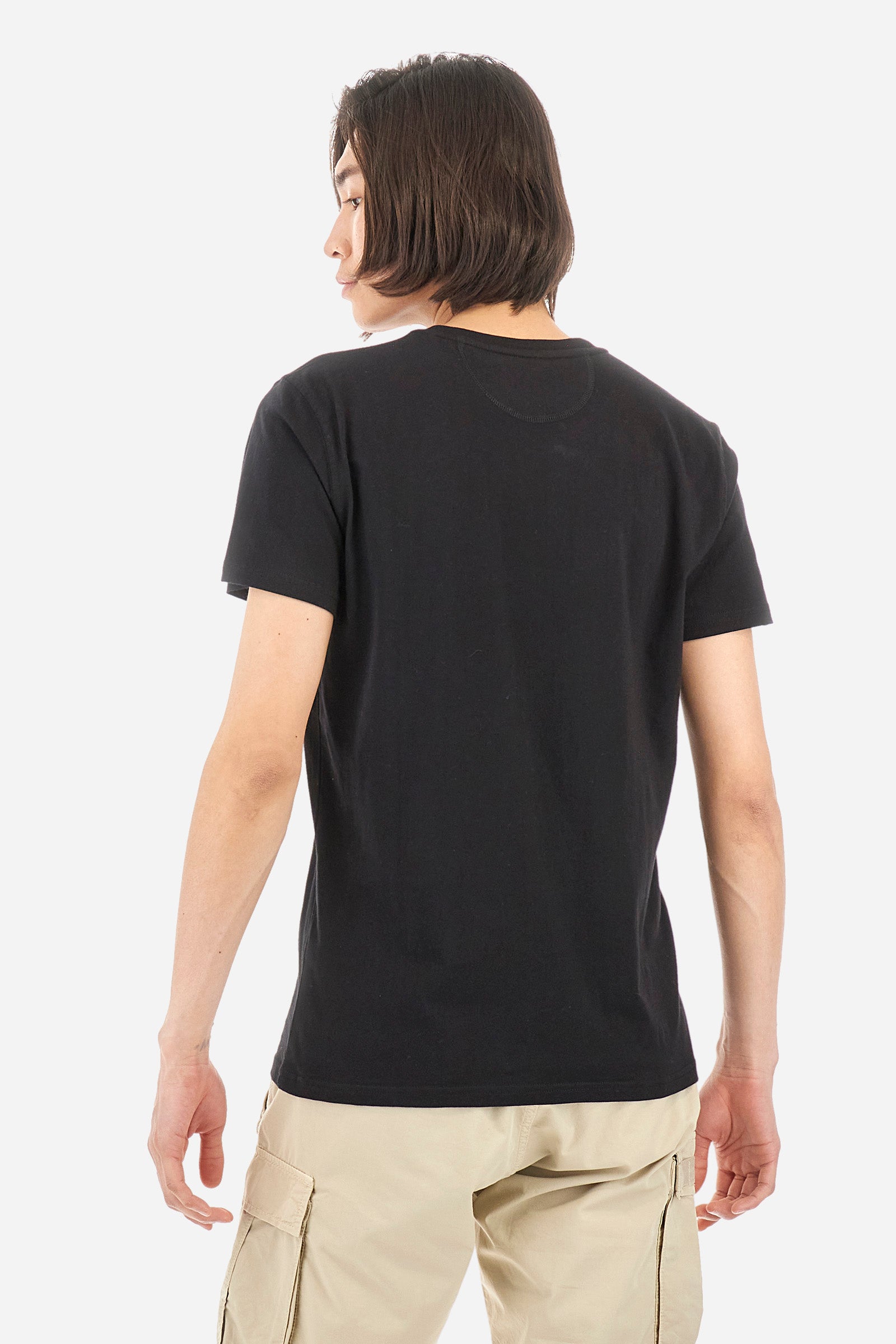 Men's short-sleeved crew-neck T-shirt in solid color with embroidered logo. Made of 100% cotton, perfect for a casual and trendy look with shorts or trousers. - Black