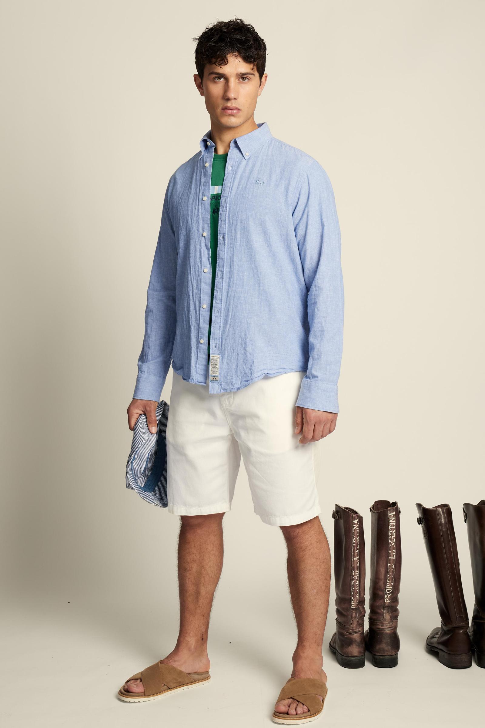 Men’s cotton and linen shirt with regular fit and French collar. Tone-on-tone embroidered logo and visible button placket. - Cornflower blue