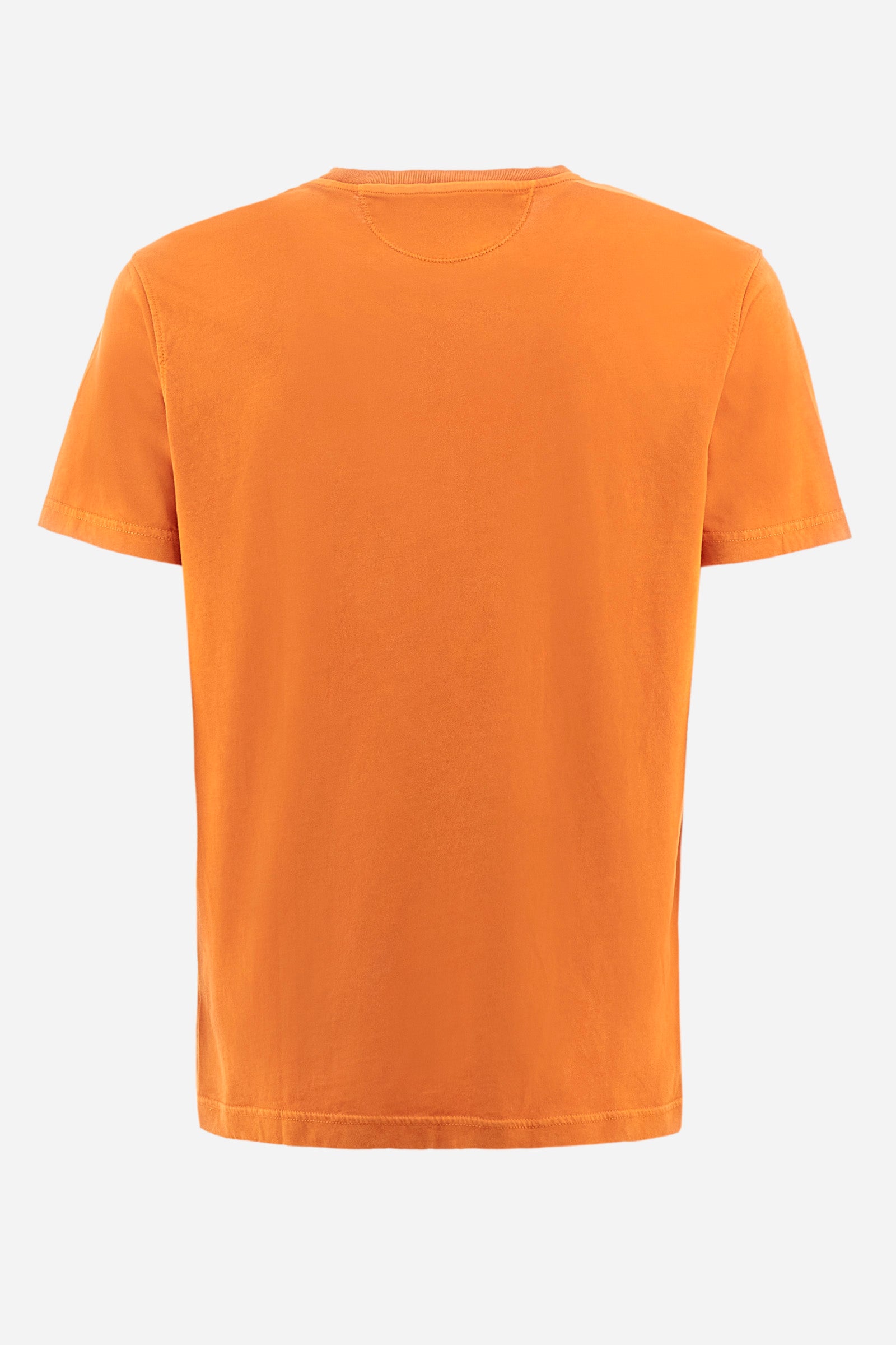 Men's short-sleeved T-shirt with a crew neck in a single colour. Made of 100% cotton. On the front we find the writing "La Martina". A small logo is embroidered tone-on-tone on one of the sleeves. Regular fit. The model wears a size L. - Marmelade