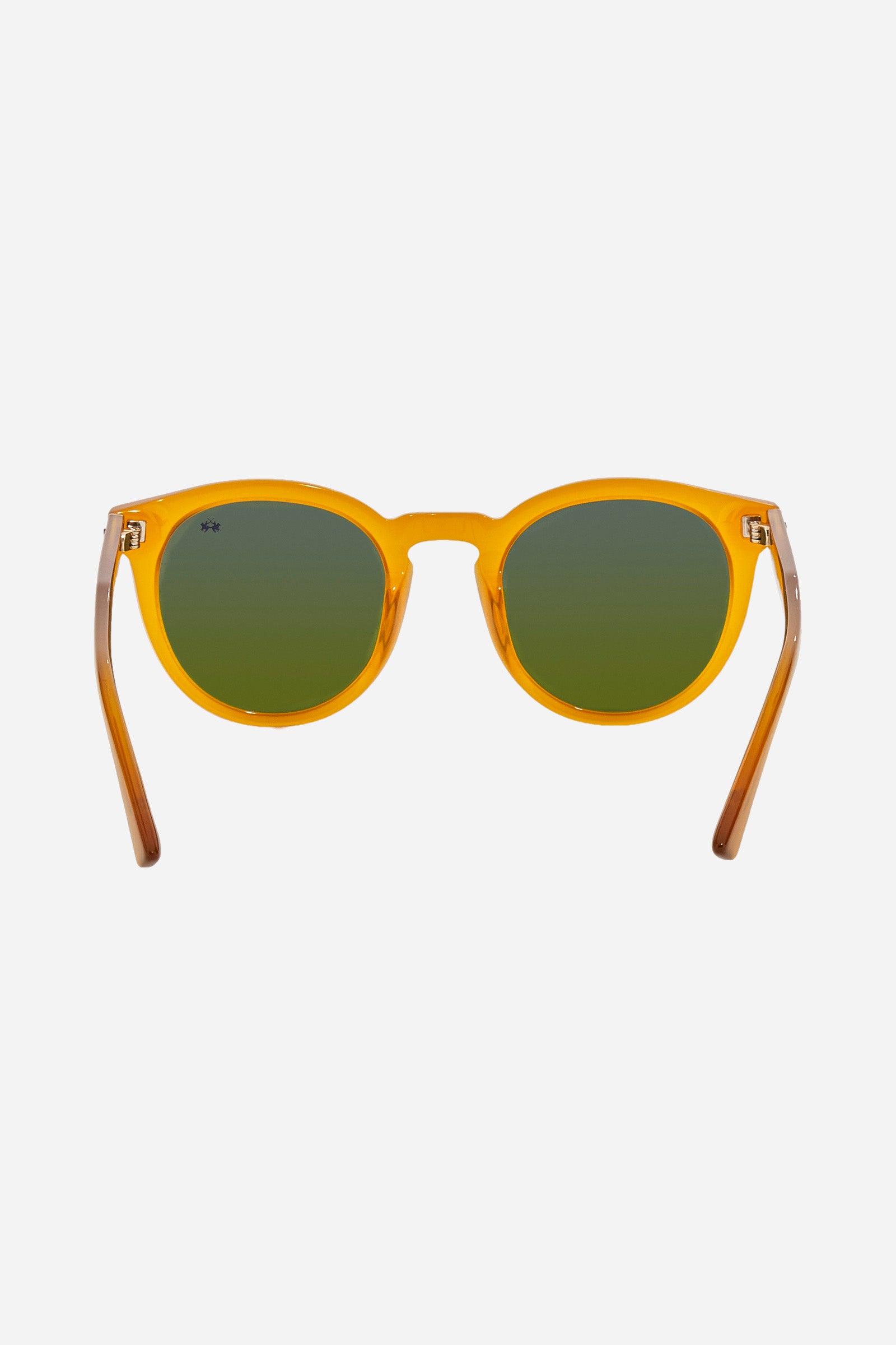 Panthos model sunglasses in acetate material. With a classic style, it features a small logo in a contrasting tone on the initial part of the rod and on the crystal lenses which are on anti-reflection. The light black frame makes it easy to wear, while the coloring allows you to wear the glasses with any look and always be fashionable. - HONEY
