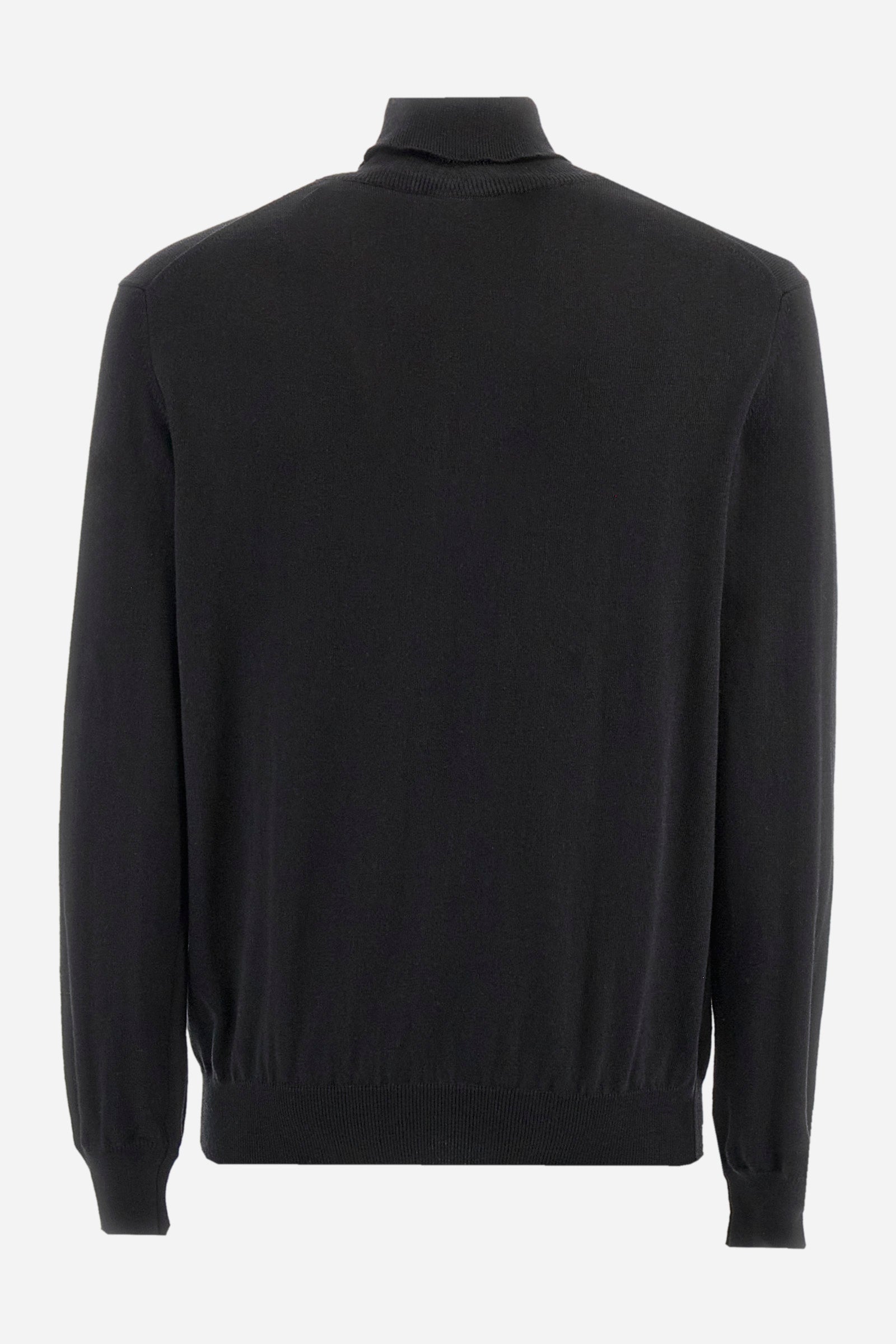 Men's plain high neck pullover with long sleeves. Made from a blend of cotton and wool. Ribbed collar, cuffs and hem. The brand logo is embroidered on the front. Regular fit. The model is wearing a size L. - Black