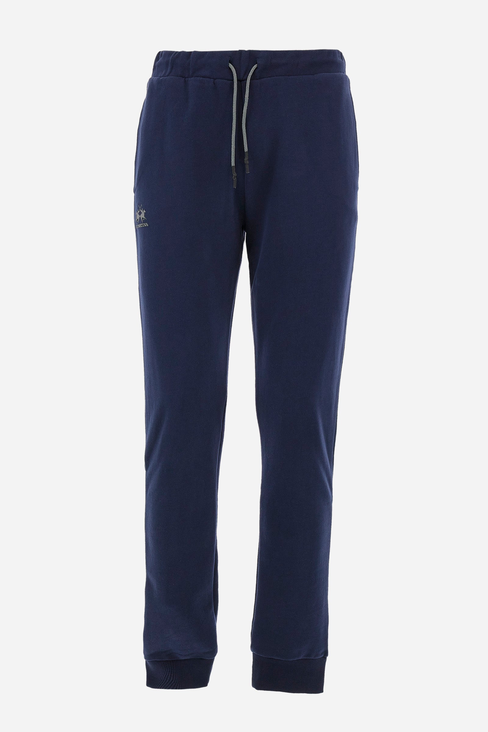 Men's jogging trousers with a logo print on the pocket in a regular fit. Features a drawstring waist, side pockets and back pocket. Made of 100% cotton with a regular fit, a must-have item in your wardrobe for the gym or leisure time. Very easy to combine with a sweatshirt or T-shirt. The model is 187 cm tall and wears a size L. - Navy