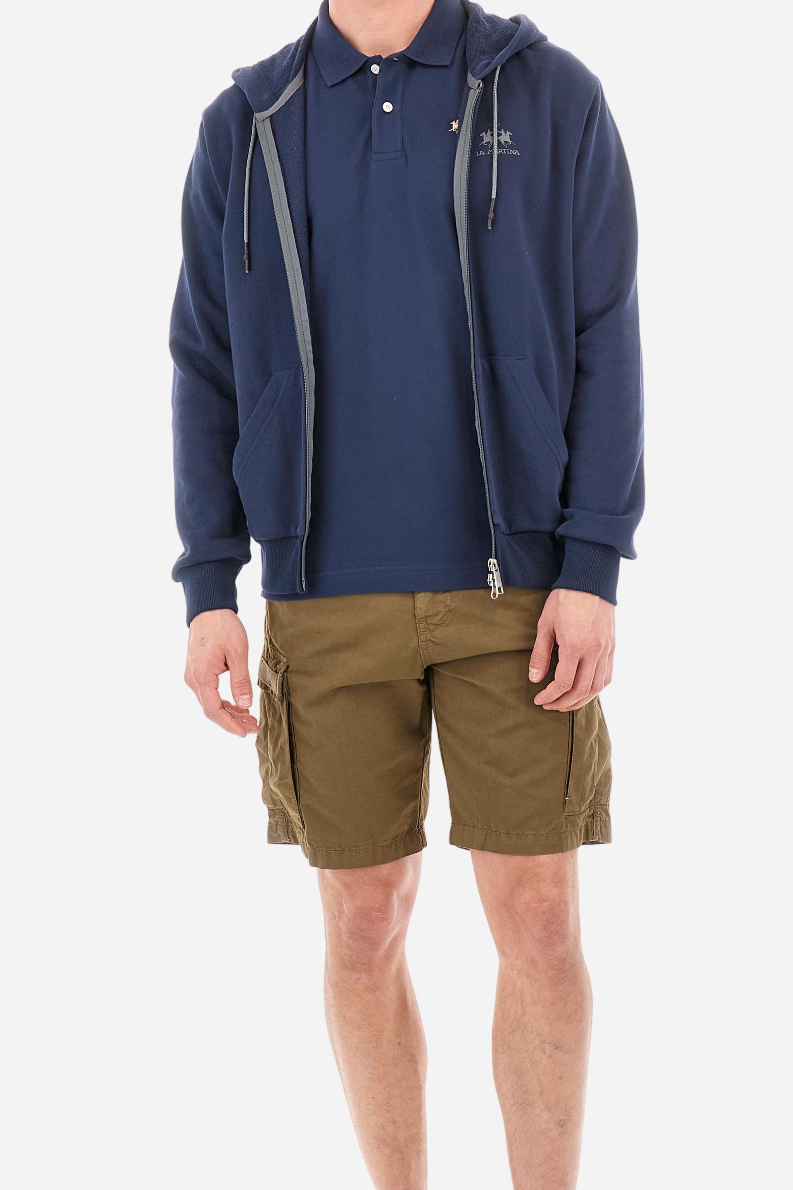 Men's short-sleeved cotton piqué polo shirt. Regular fit with fabric detail under the collar. - Navy