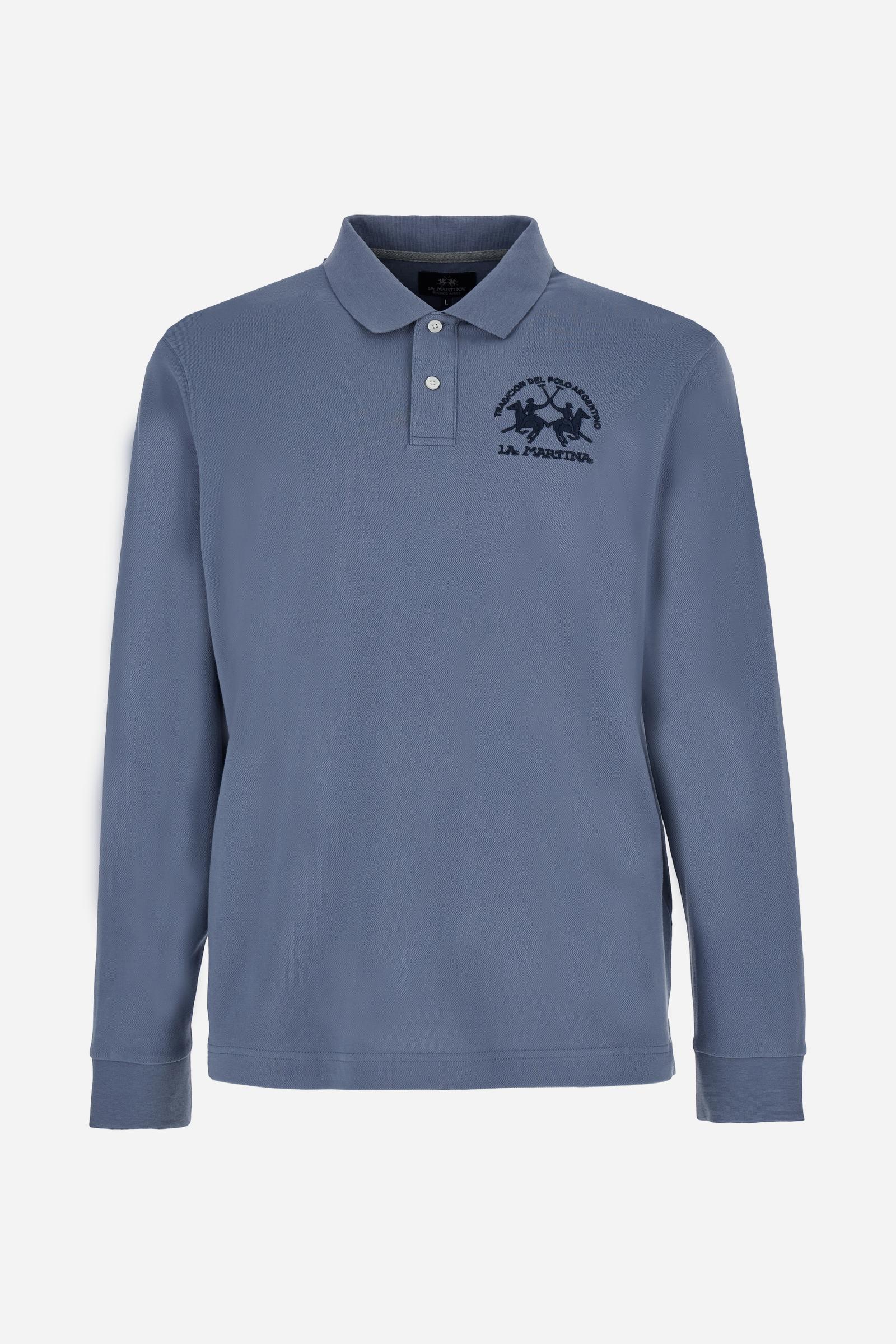 Men's long-sleeved solid colour polo shirt. Made of high-quality stretch Piqué. The collar and cuffs are in solid colour ribbing. The undercollar features a print of the iconic La Martina lettering in a contrasting colour. Featuring a logo embroidered on the chest in a contrasting colour. On the back at the bottom, the guarantee label typical of the brand's iconic models is applied. Regular fit. The model is wearing a size L. - Flint Stone