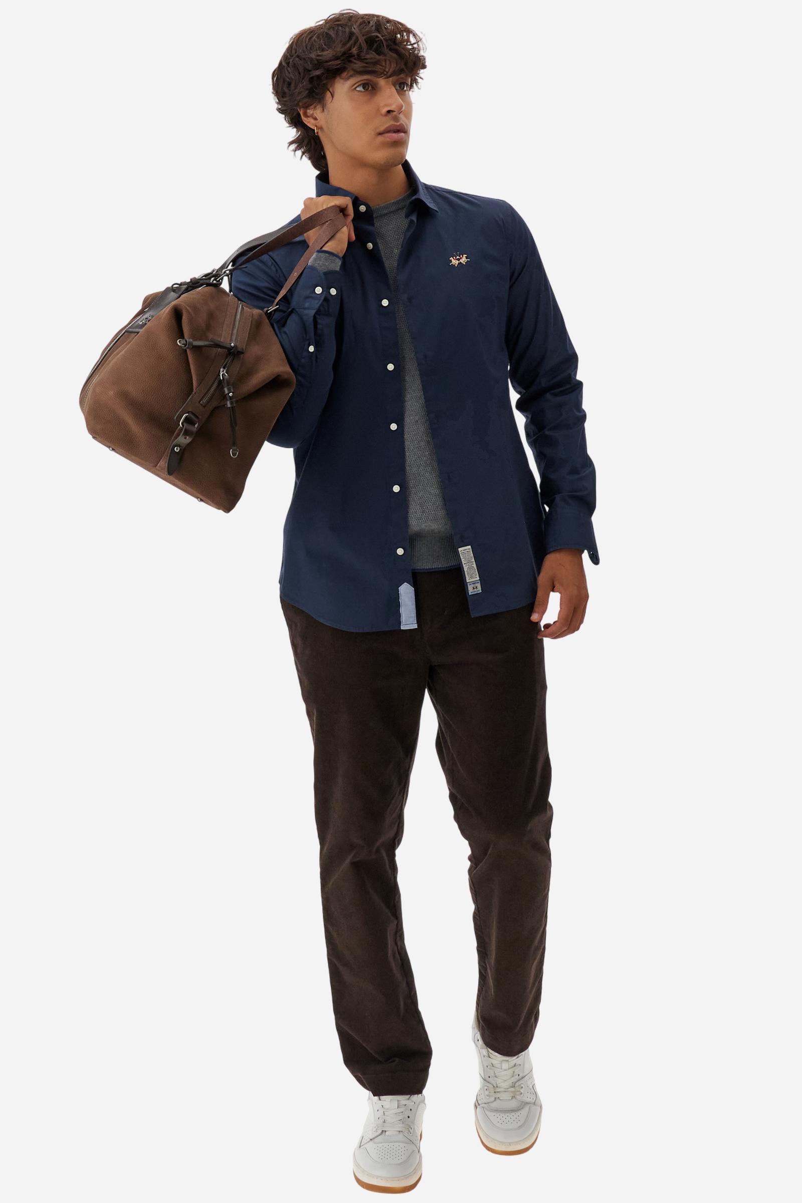 Men's long-sleeved shirt in cotton poplin. Slim fit with semi-cutaway collar. - Navy