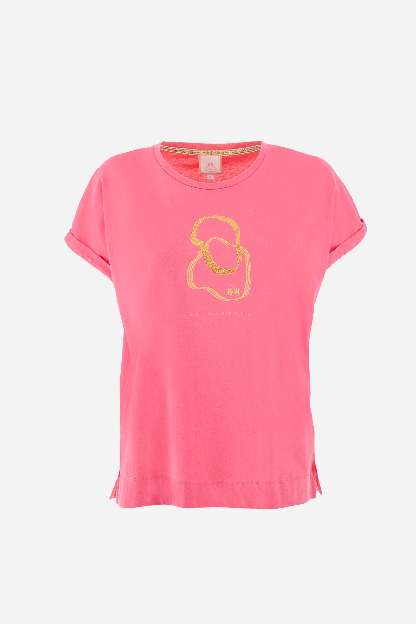 Women’s crew neck short-sleeved t-shirt in solid color, made of 100% cotton jersey. On the front a mini logo and a graphic in contrasting tones recall the summer capsule collection and exclusive Polo Club Grand Hotel. Sleeve with small lapel. The fit is regular. The model wears a size 2. - Hot Pink