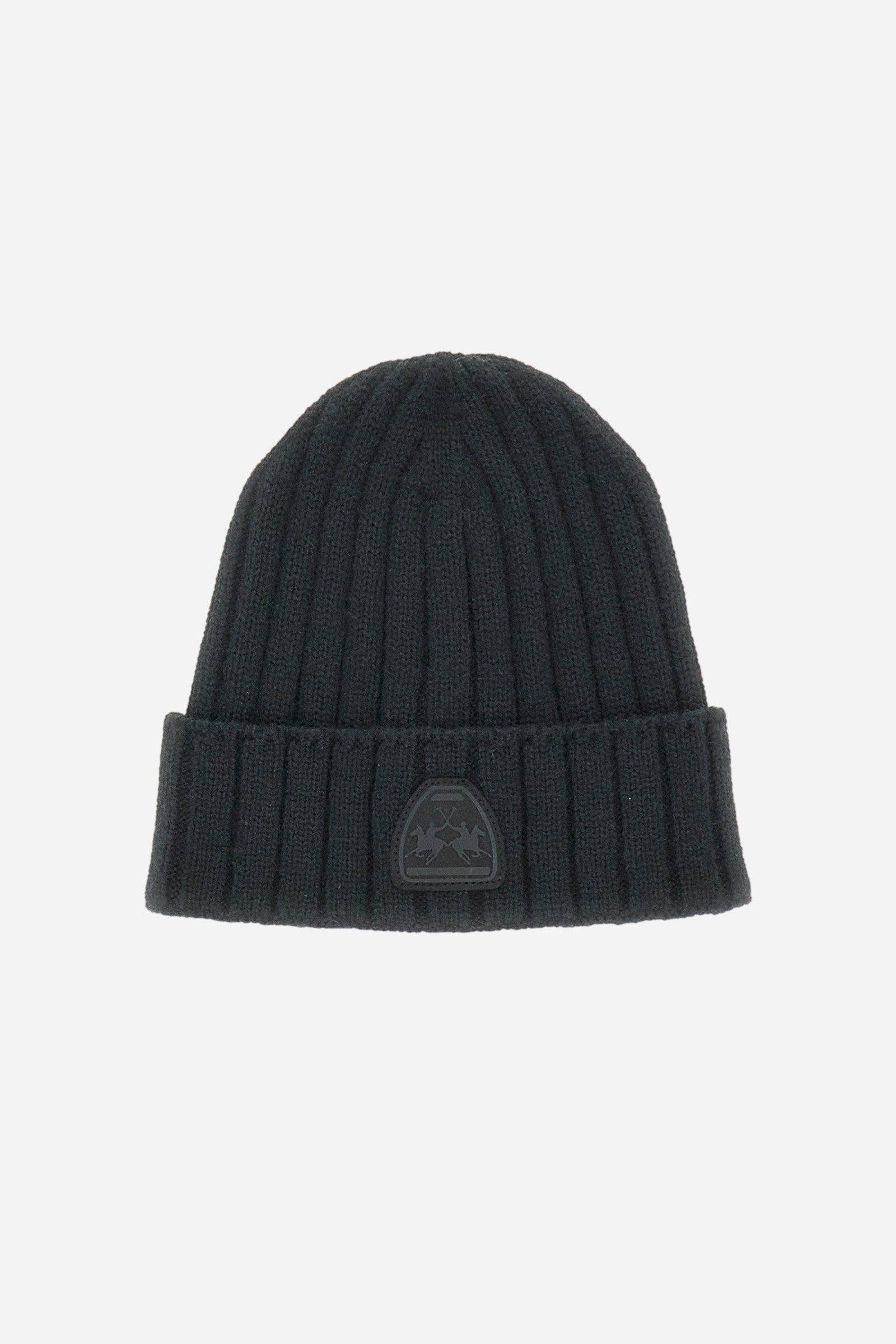 Unisex plain ribbed beanie, made from synthetic fabric. The logo appears on the patch appliquéd on the front. - Black