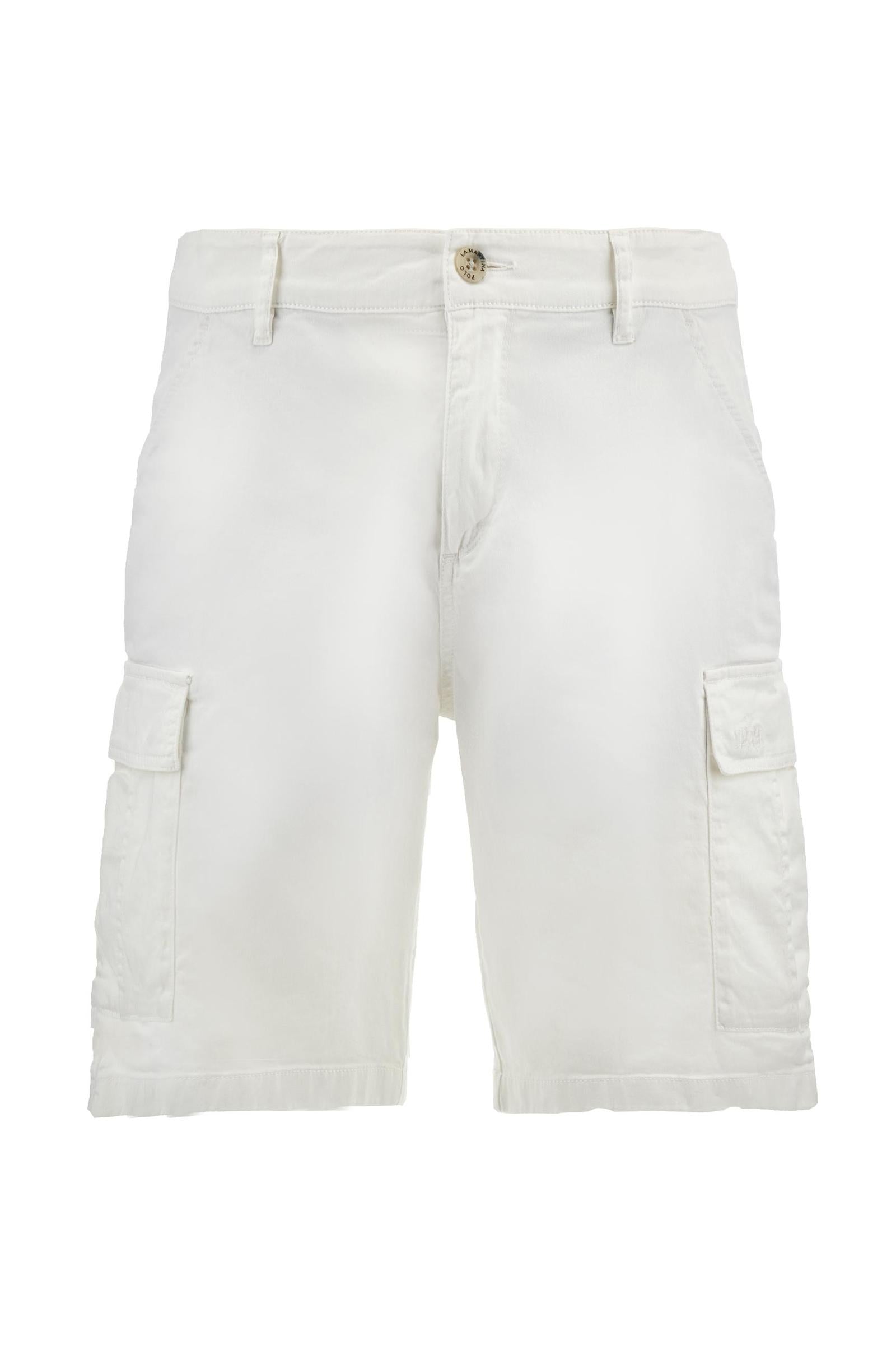 Men's single-colour Bermuda shorts in cotton twill. There are two American pockets, two cargo pockets and two back pockets. With belt loops. Zip and button fastening. The logo is embroidered tone-on-tone on the left cargo pocket. Regular fit. The model is wearing a size 33. - Optic White