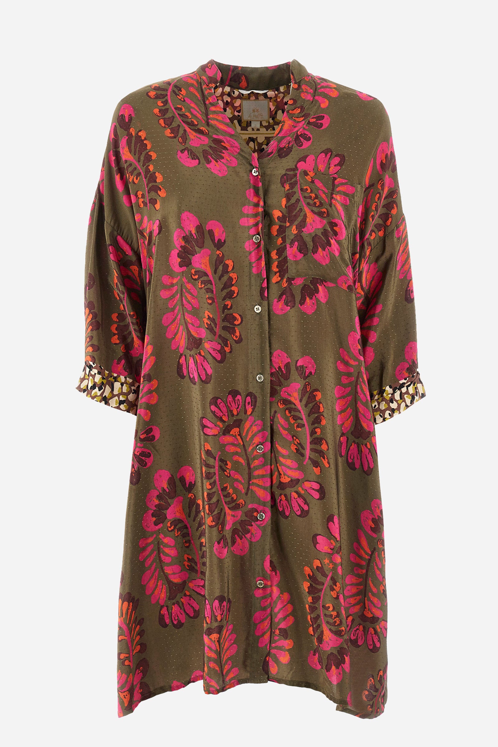 Women’s dress with 3/4 sleeves, made of satin viscose fabric. The rich floral prints recall the historic Argentina capsule collection. Stand-up collar and small V-neck. Button closure throughout the dress. Silhouette with a flared and soft cut, length above the knee, lighter on the back. Darts on the back. The fit is regular. The model wears a size IT40. - Military/Hotpink/Fre