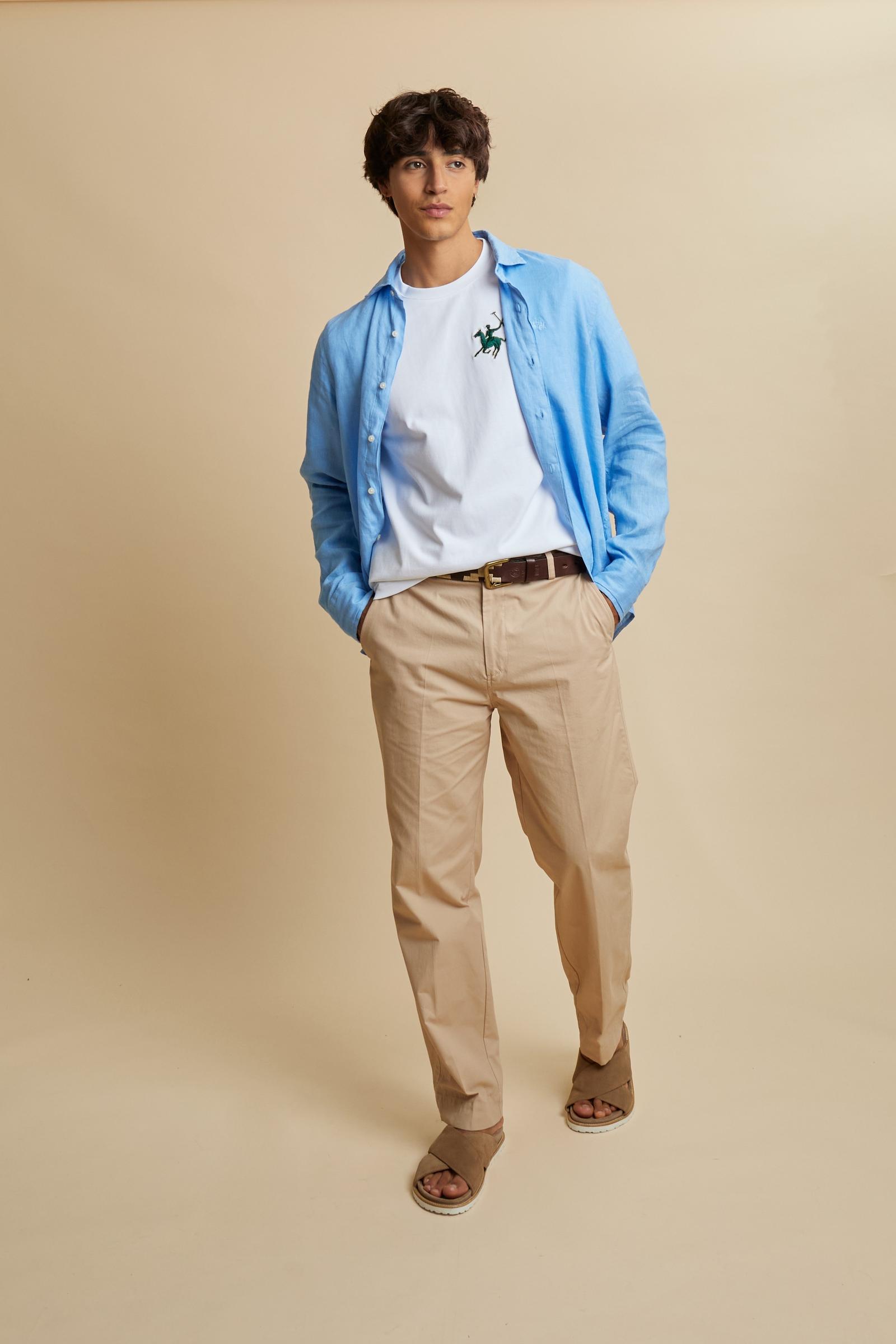 T-shirt in heavy cotton jersey with a structured, boxy fit. Dropped shoulders and clean lines. Large contrasting 3D embroidered logo on the chest. - Optic White