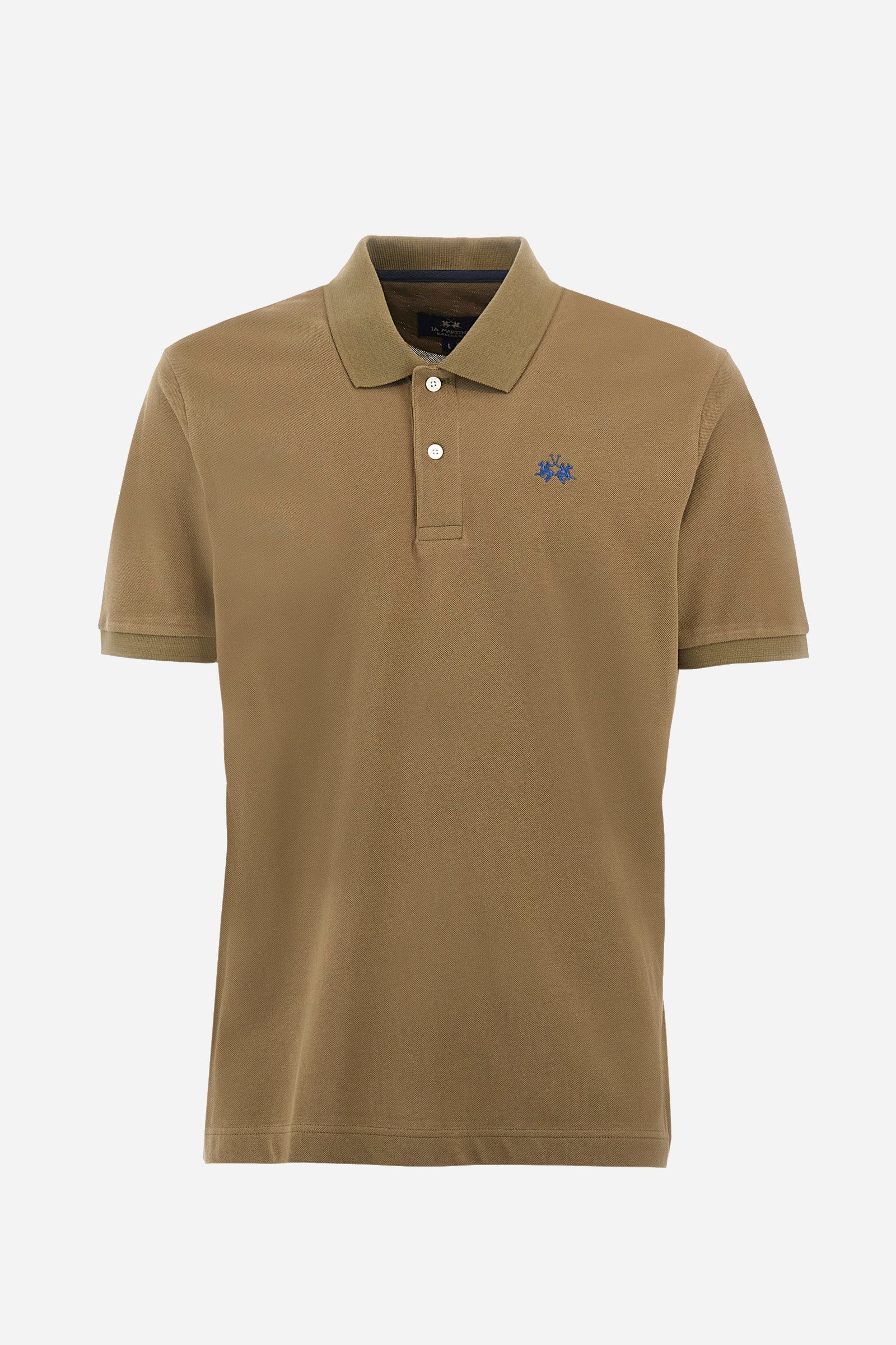 Men's plain-coloured, short-sleeved, regular-fit cotton polo shirt. Contrasting La Martina logo sewn onto the chest. This versatile garment goes perfectly with a pair of jeans from the collection. - Military Olive