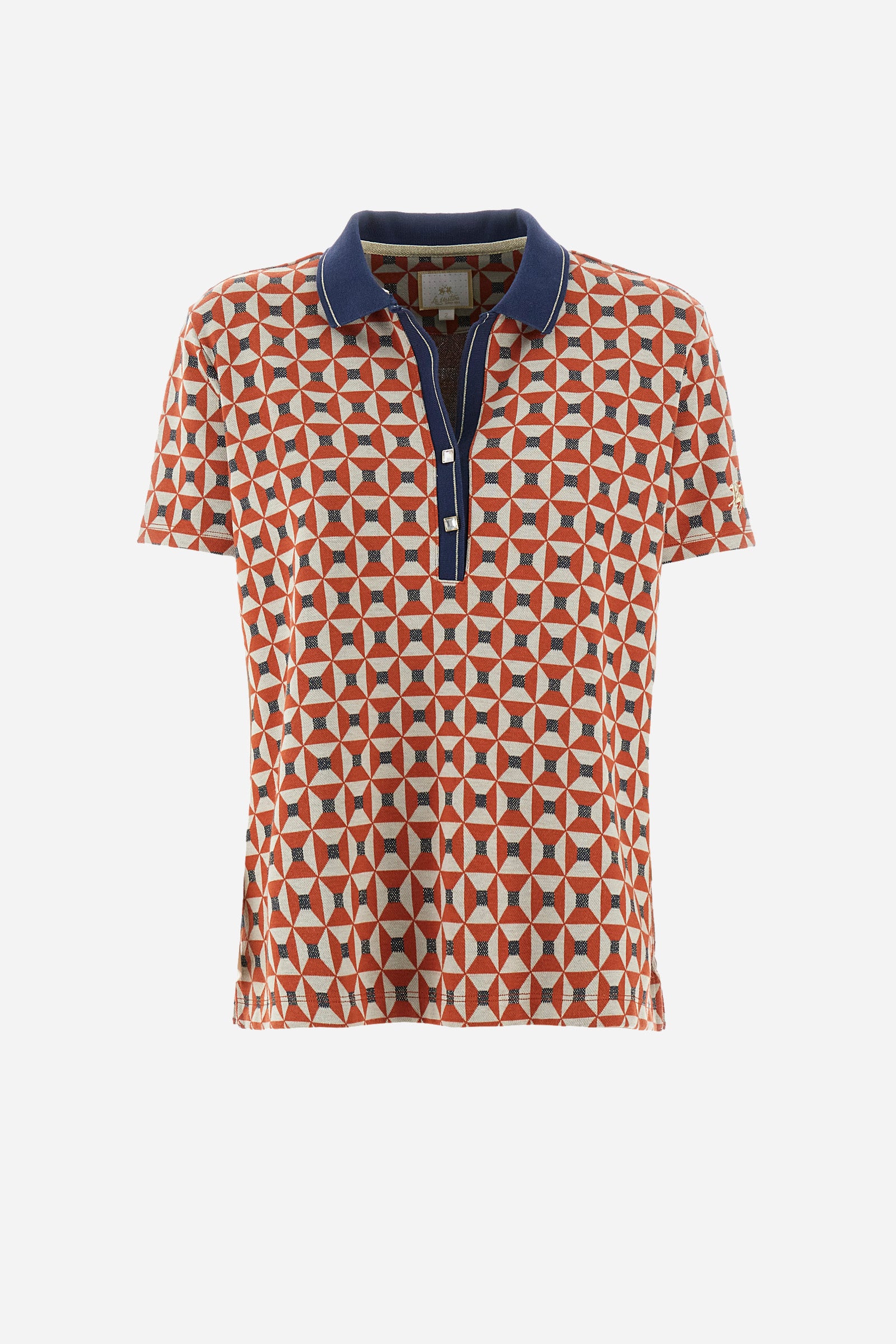 Women’s polo with short sleeves in multicolor geometric pattern of the Polo Academy line. Made of jaquard plush material. V-neck with double jewel button closure. Collar and ribbed and contrast neckline. The logo is sewn on one of the sleeves. The fit is regular. The model wears a size 2. - CINNABAR/NAVY/BONE W