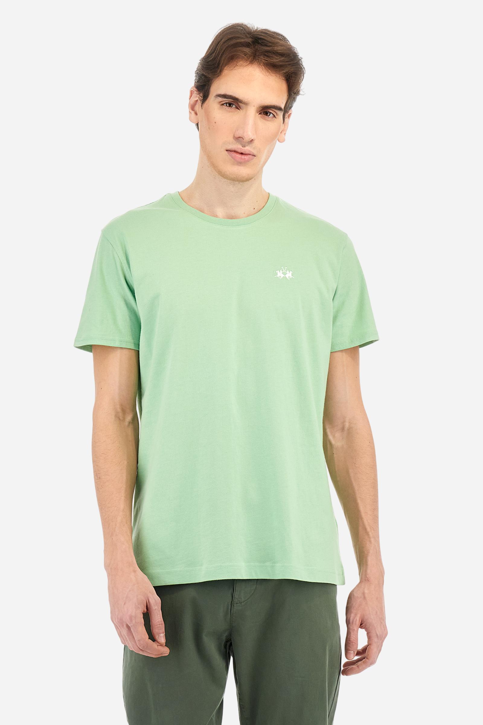 Men's short-sleeved crew-neck T-shirt in solid colour with embroidered logo in contrasting colour on the chest. Made of 100% cotton with a regular fit. It is perfect paired with Bermuda shorts or trousers for a casual and trendy look. Suitable for leisure time. The model is 187 cm tall and wears a size L. - Pastel Green