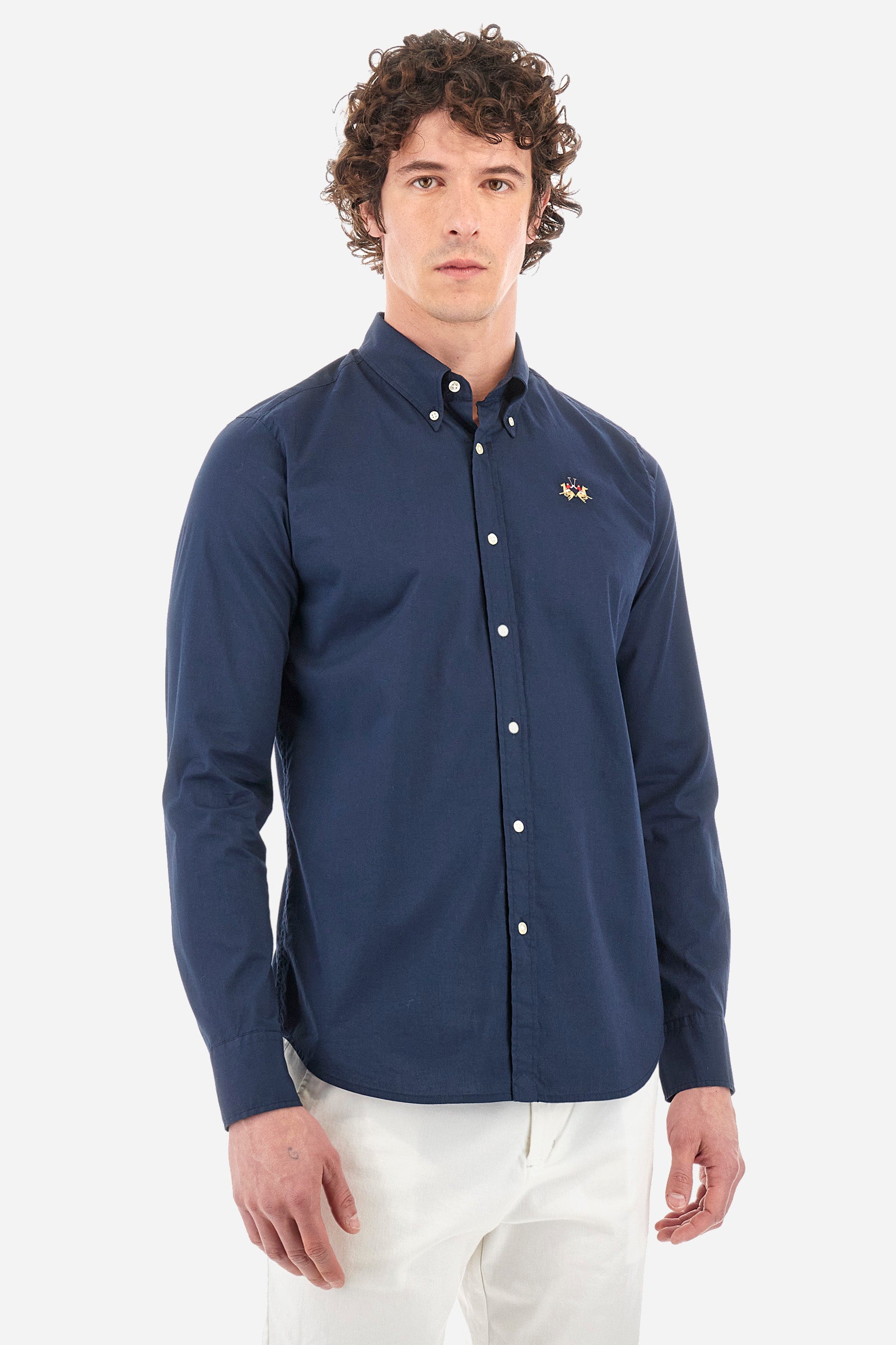 Long-sleeved men's shirt, slim fit, buttoned collar. Classic cut. La Martina logo embroidered on the chest in the same tone. To wear with jeans from the collection or with elegant pants. - Navy
