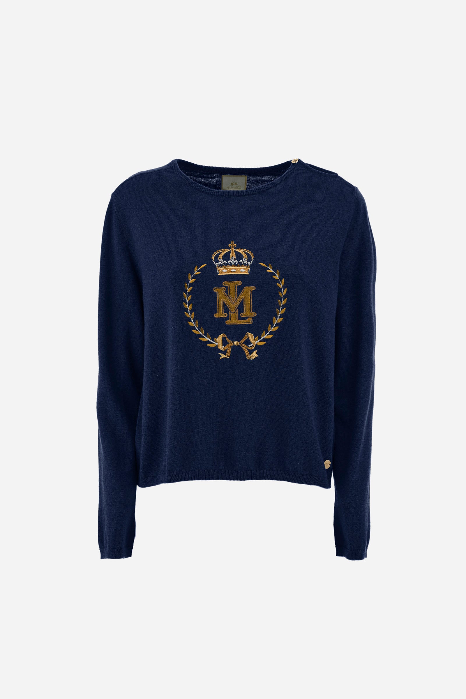 Women’s crew neck sweater made of cashmere blended yarns. With long sleeves and a regular fit to fit all silhouettes. The solid color has a gold contrast embroidery on the front of the England line making the garment original and unique. The small La Martina logo is applied on two buttons, one on the crew neck, and one on the waist. Ideal garment to give a touch of sophistication to winter outfits. The model is 174 cm tall and wears a size 2. - Navy