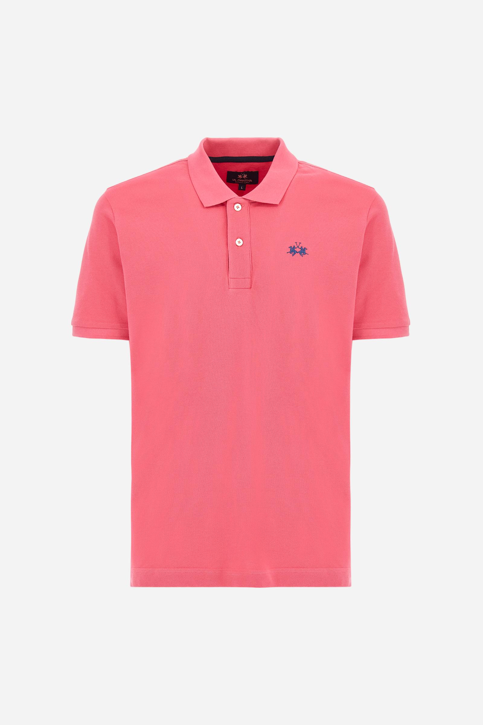 Men's plain-coloured, short-sleeved, regular-fit cotton polo shirt. Contrasting La Martina logo sewn onto the chest. This versatile garment goes perfectly with a pair of jeans from the collection. - Honey Suckle