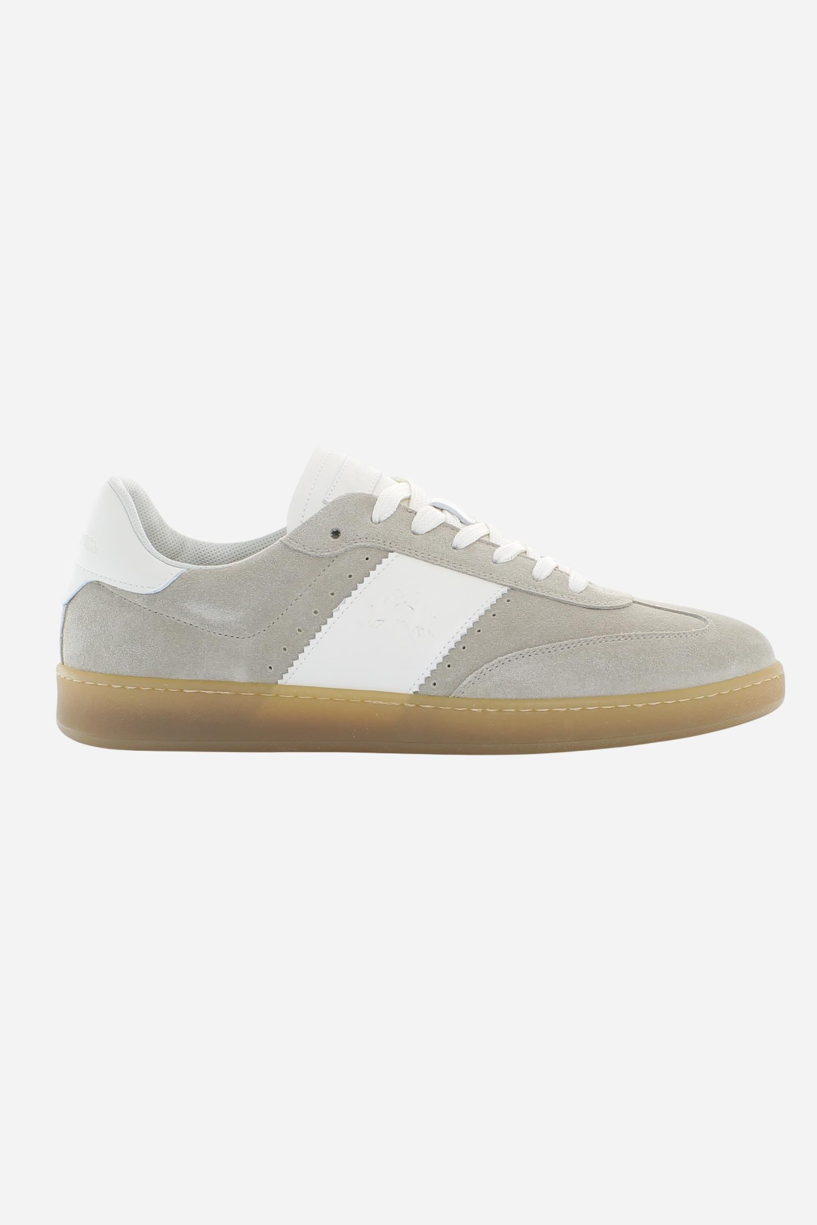 Tennis-inspired sneakers with retro style, suede upper, leather side band, and handcrafted details. Perfect for those seeking heritage and Italian quality. - Beige