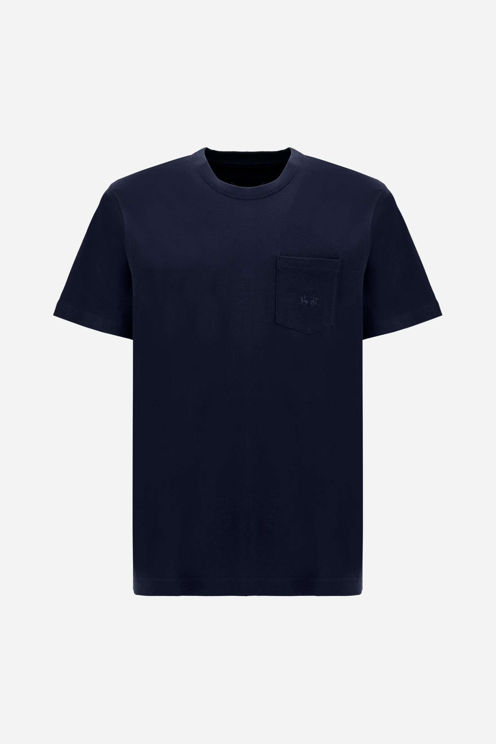 Men’s short-sleeve stretch piqué T-shirt. Regular fit with chest pocket personalised with logo. - Navy