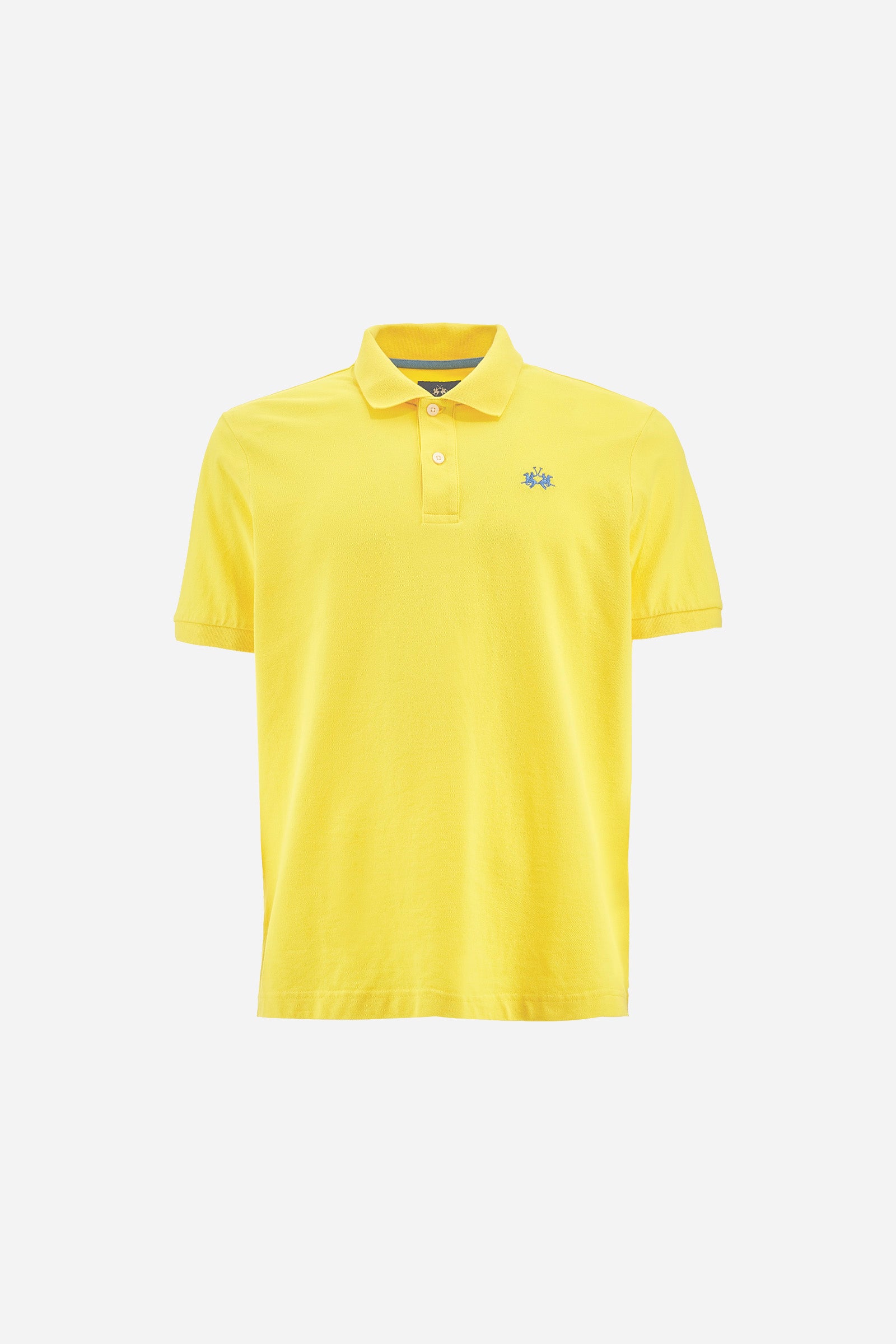 Men's plain-coloured, short-sleeved, regular-fit cotton polo shirt. Contrasting La Martina logo sewn onto the chest. This versatile garment goes perfectly with a pair of jeans from the collection. - Buttercup