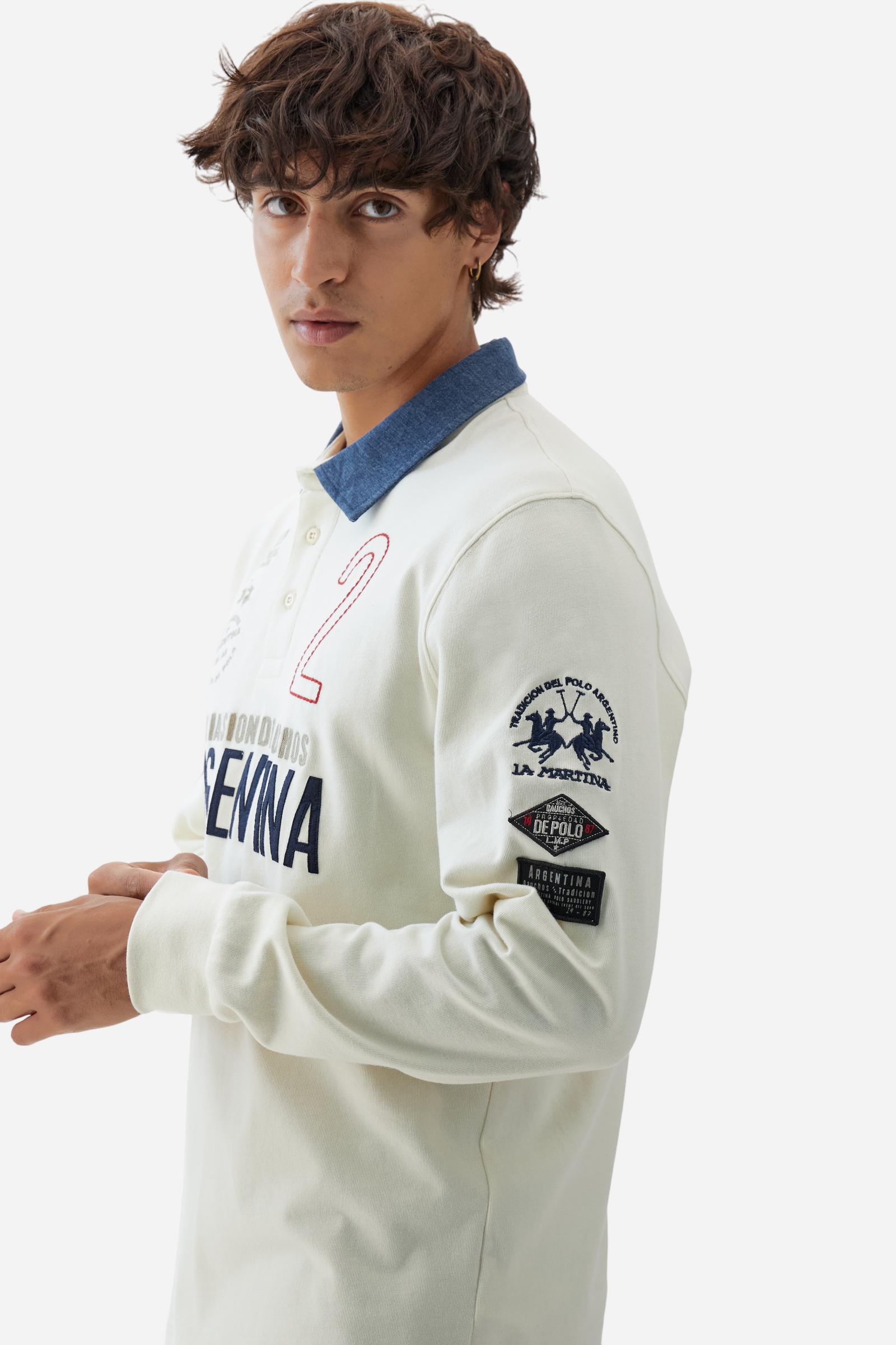 Men’s long-sleeve polo shirt in solid-colour cotton jersey with a warm touch. Contrast details on collar and three-button placket with mixed fabrics and colours. Patches and embroidery celebrate the Asociación Gauchos Argentinos. Small embroidered logo on the chest integrated with other graphics. Regular fit. The model wears size L. - Pristine