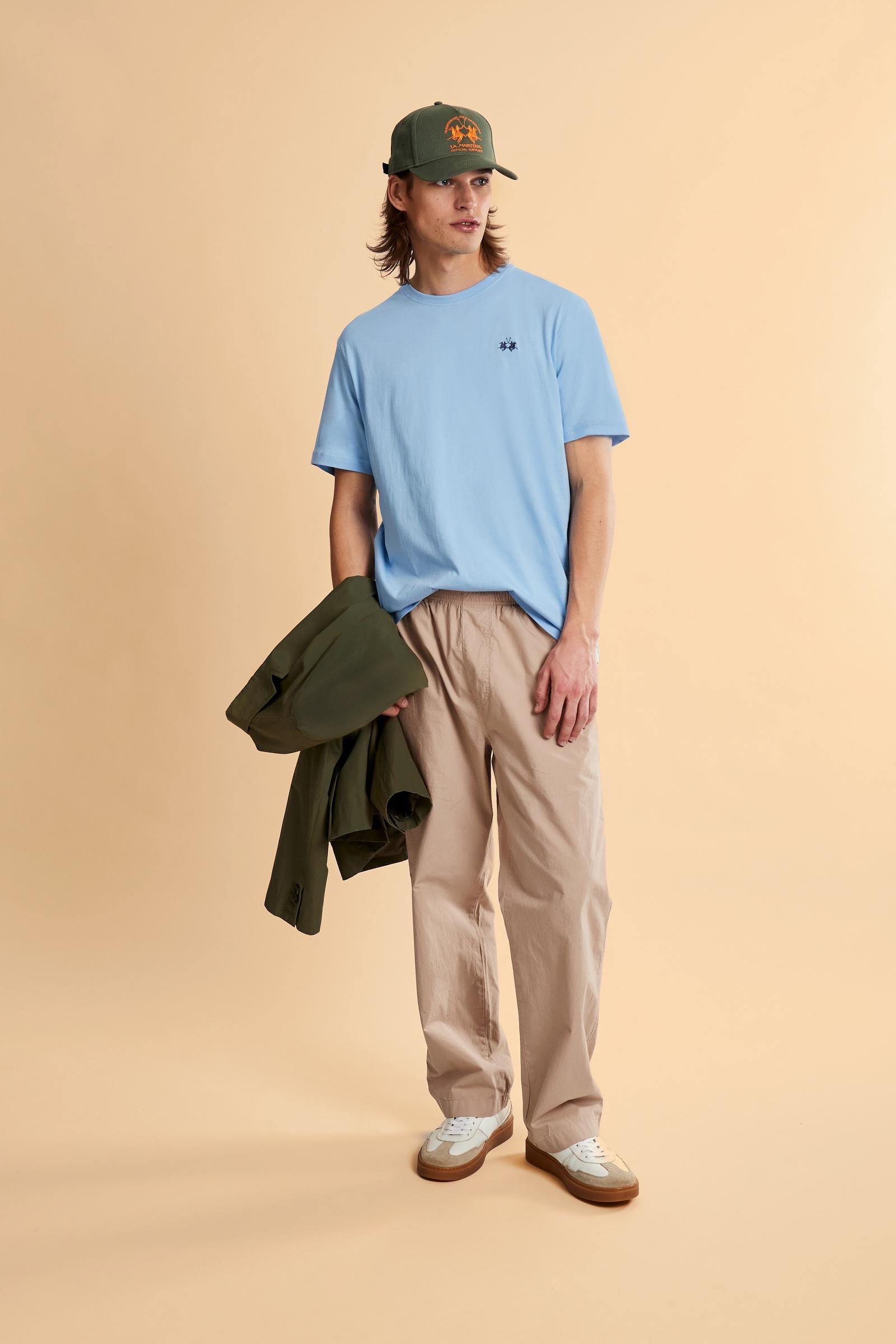 Men’s cotton jersey T-shirt with regular fit and ribbed crew neck. Small contrast embroidered logo. - Blue Bell