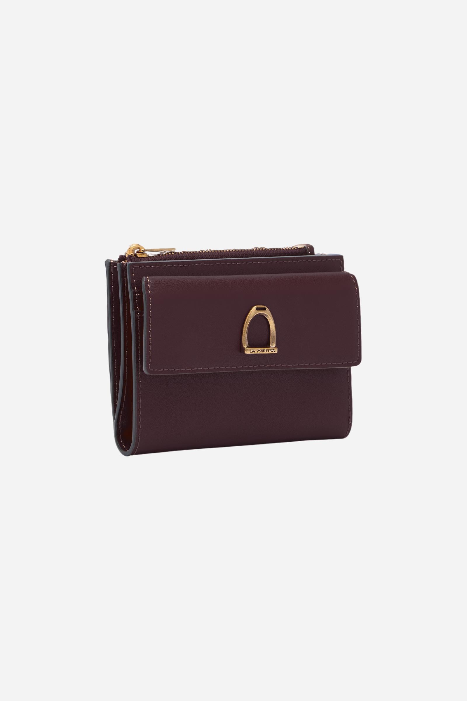 Folding wallet with zip in calfskin leather. Essential and elegant, with front flap and coin pocket. - WINE