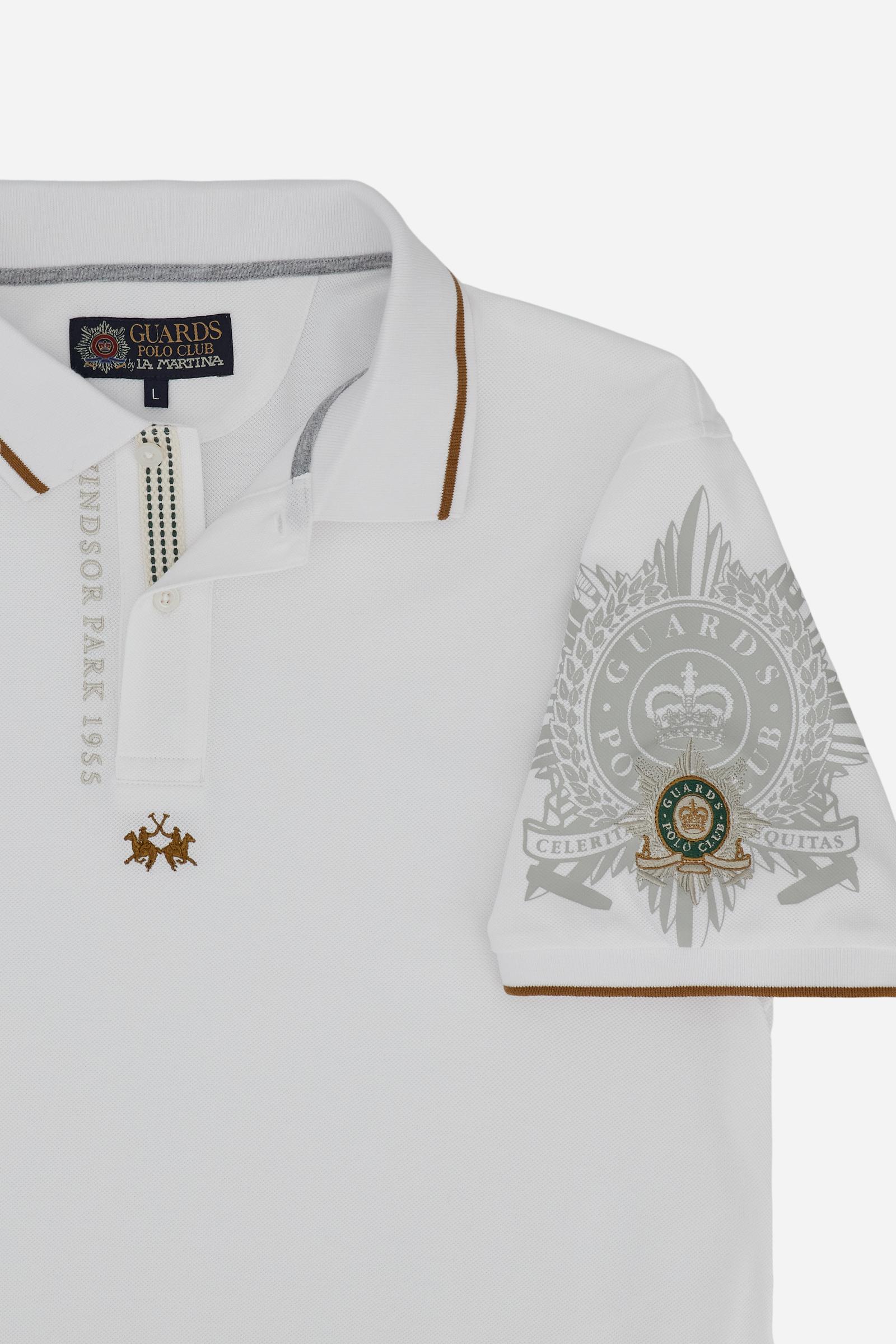 Men’s short-sleeve polo shirt in 100% cotton piqué with contrasting details, ribbed collar, and a unique graphic on the sleeve celebrating the Guards capsule - Optic White