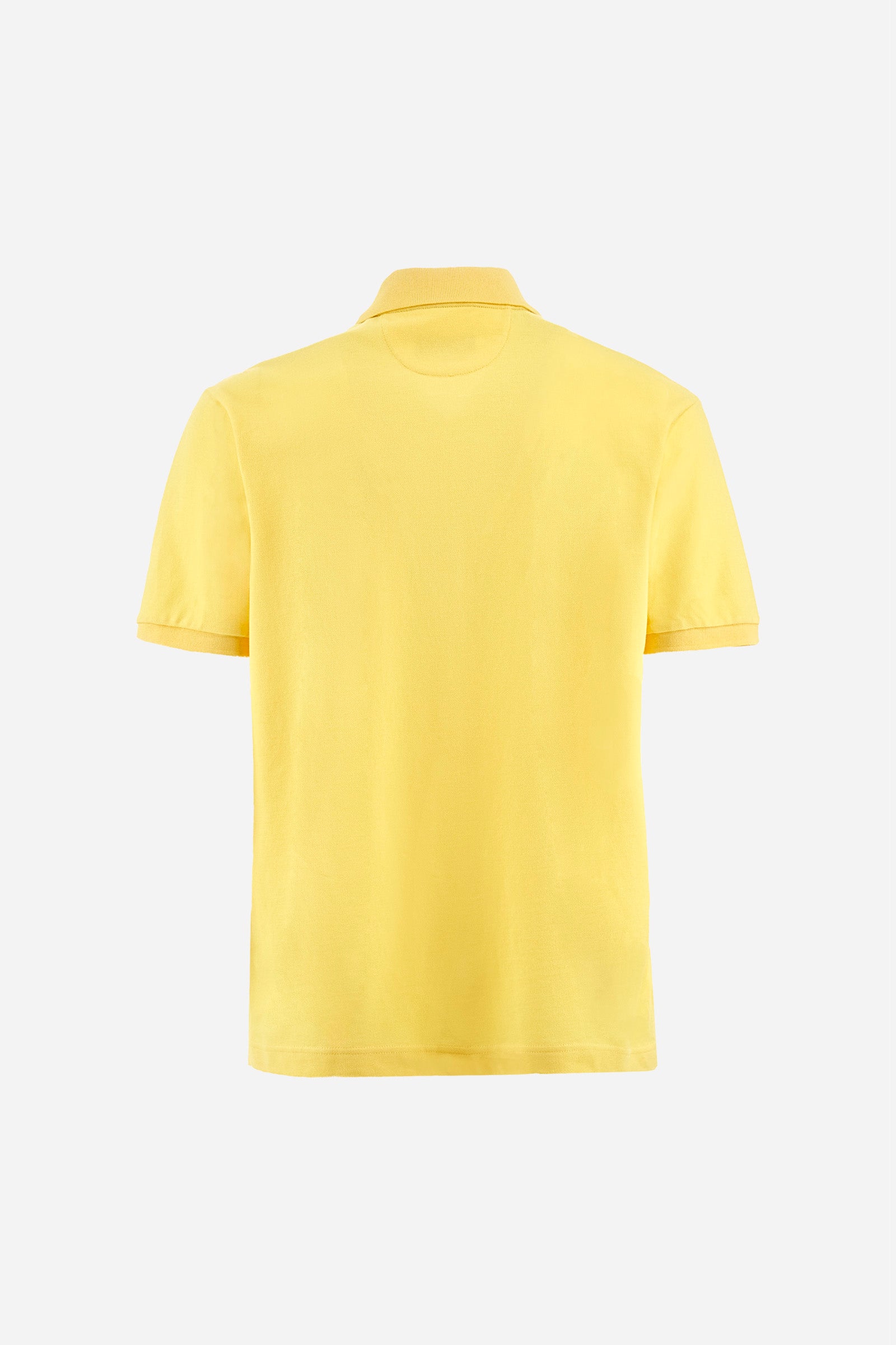 Men's plain-coloured, short-sleeved, regular-fit cotton polo shirt. Contrasting La Martina logo sewn onto the chest. This versatile garment goes perfectly with a pair of jeans from the collection. - Aspen Gold