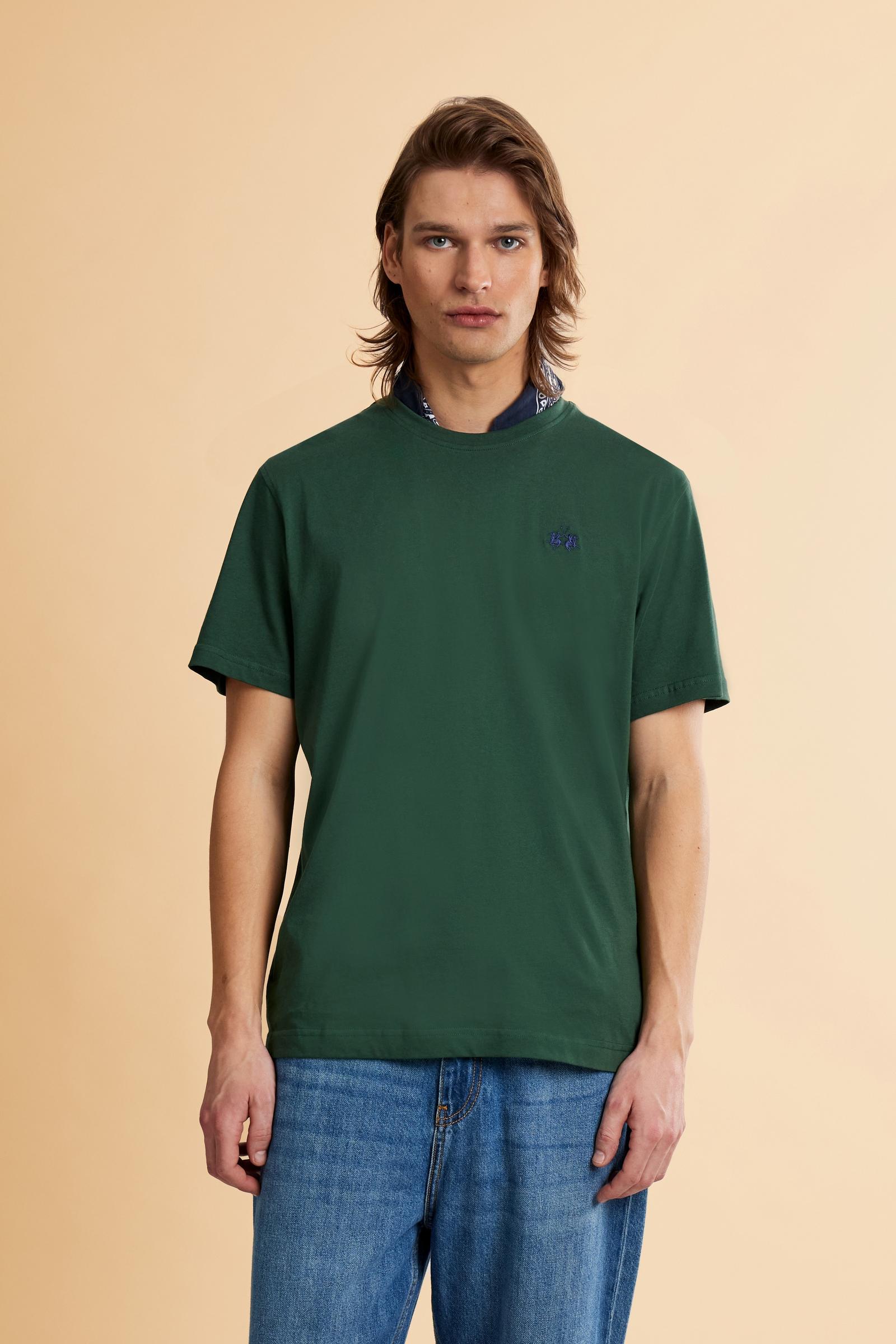 Men’s cotton jersey T-shirt with regular fit and ribbed crew neck. Small contrast embroidered logo. - Pineneedle