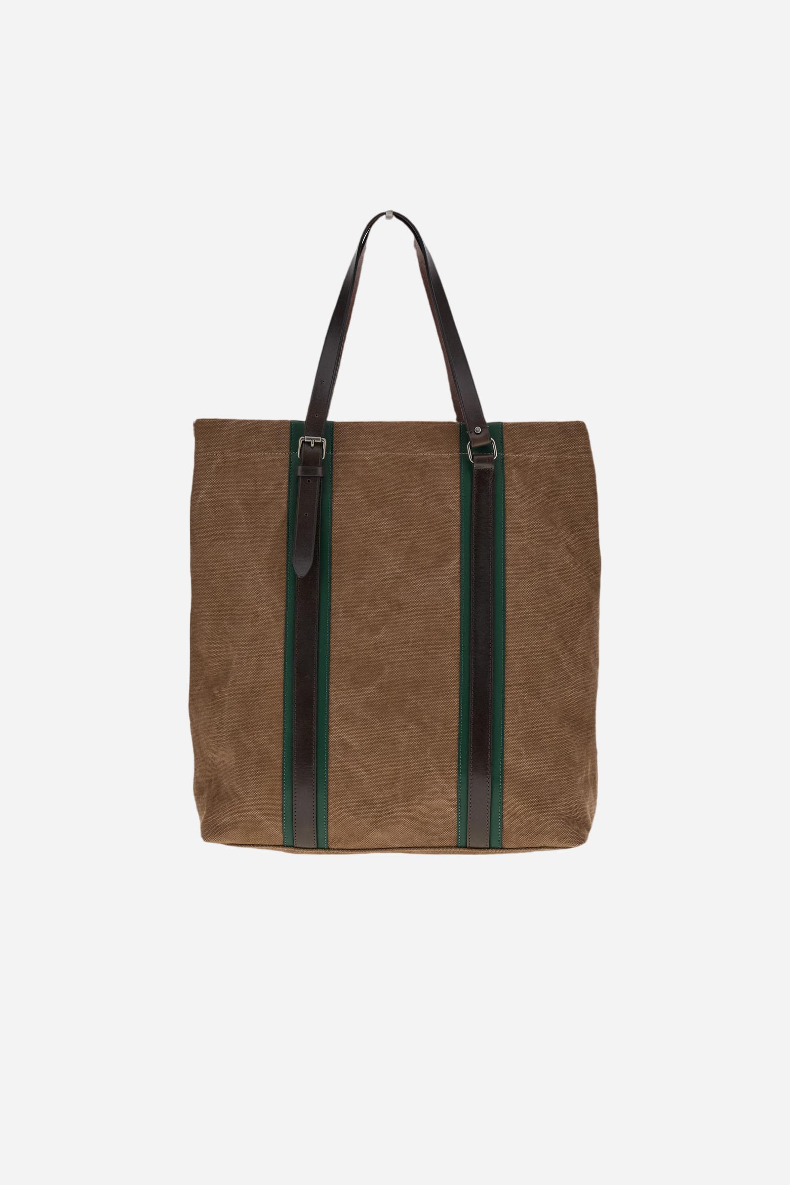 Tote bag in washed cotton and smooth leather. Versatile and roomy, with leather handles and front pocket with patch. - COCOA/PINE NEEDLE