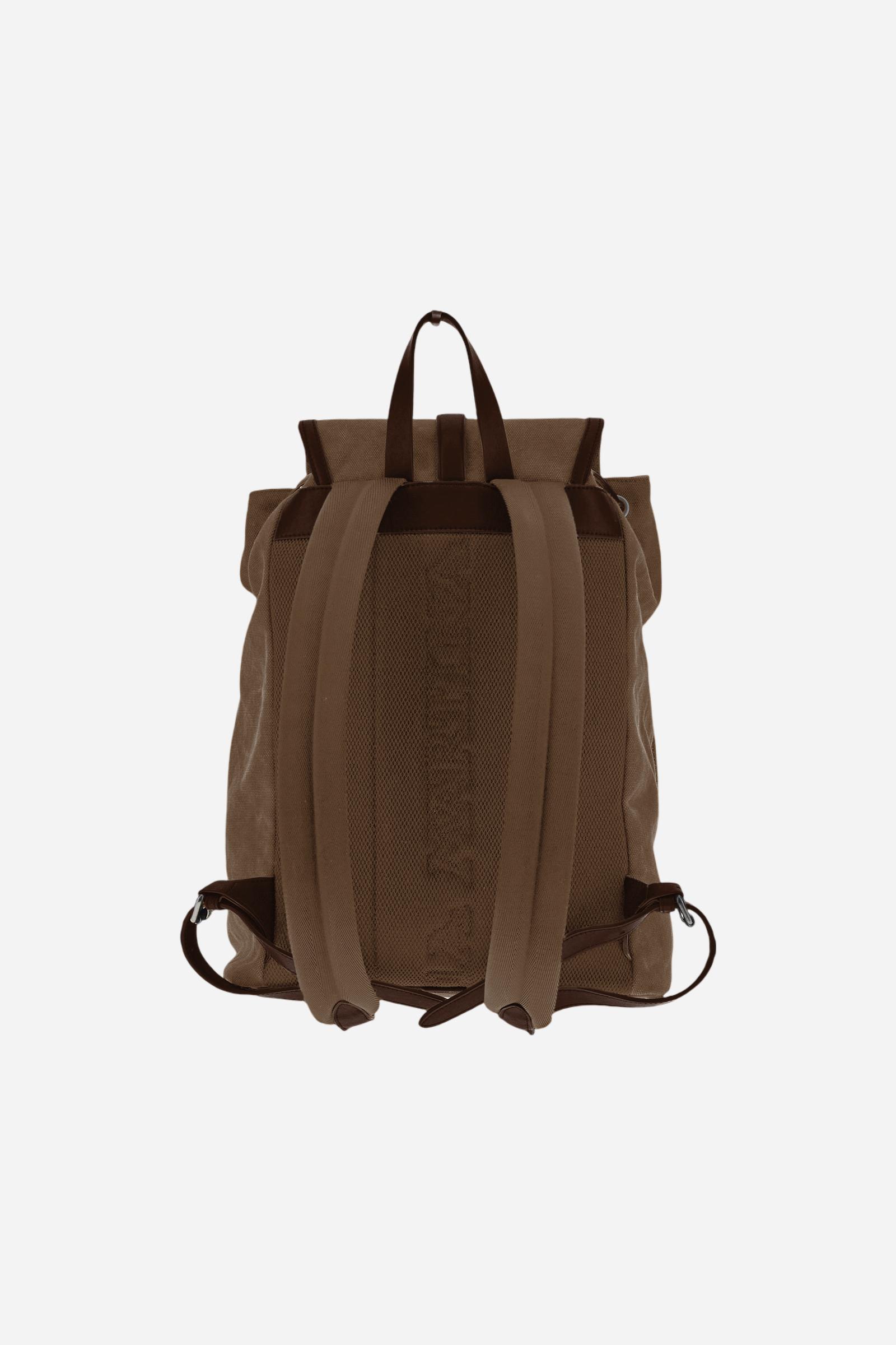 Backpack in washed canvas and leather. Versatile and roomy, with double closure, large front pockets and embossed leather tag. - COCOA